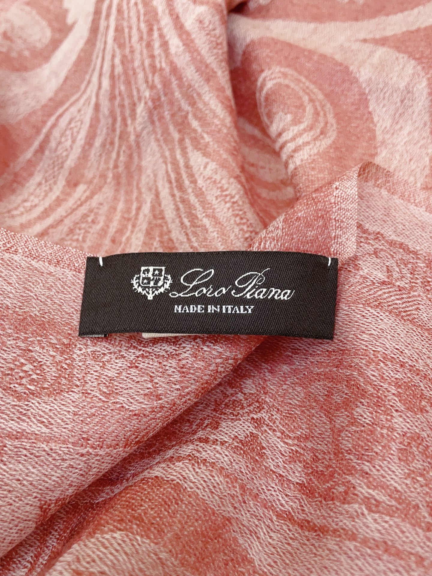 ✨✨【羊毛提花款 100尺寸 】新品 LP家秋冬羊绒款 随意切换造型 ,小巧又不失优雅的款式 100*1