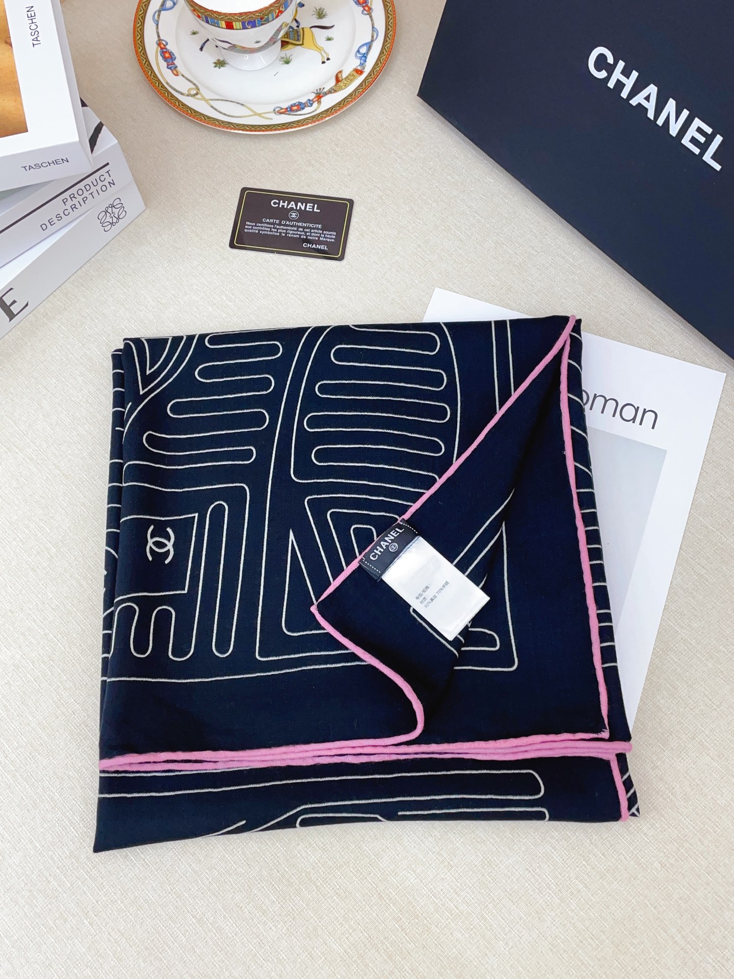 ✨✨✨小香【小香线条条纹140】羊绒方巾‼️抢‼️VIP推荐 ‼️👍下手一定要快【高端 大爱 ‼️纯羊绒