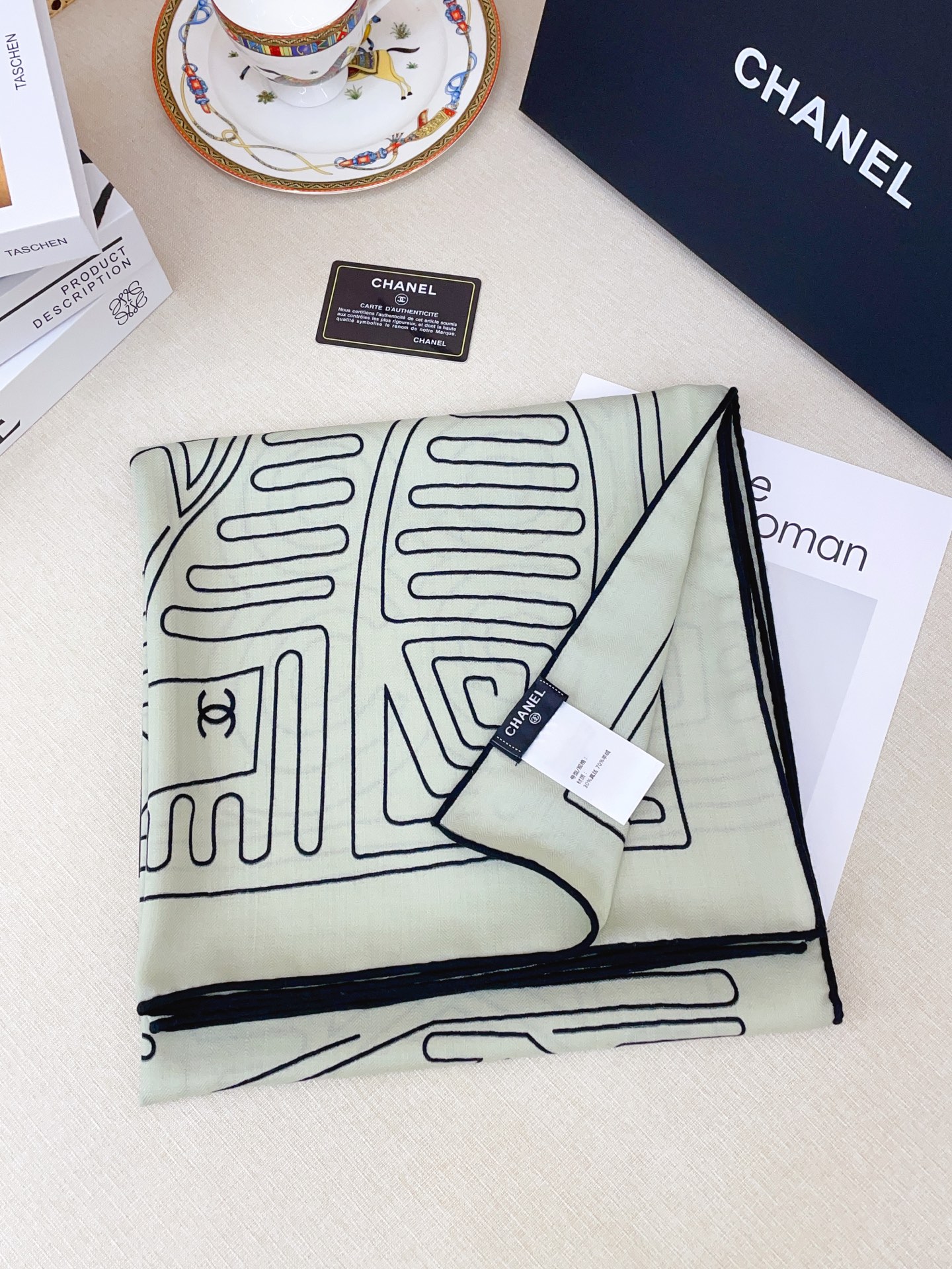 ✨✨✨小香【小香线条条纹140】羊绒方巾‼️抢‼️VIP推荐 ‼️👍下手一定要快【高端 大爱 ‼️纯羊绒