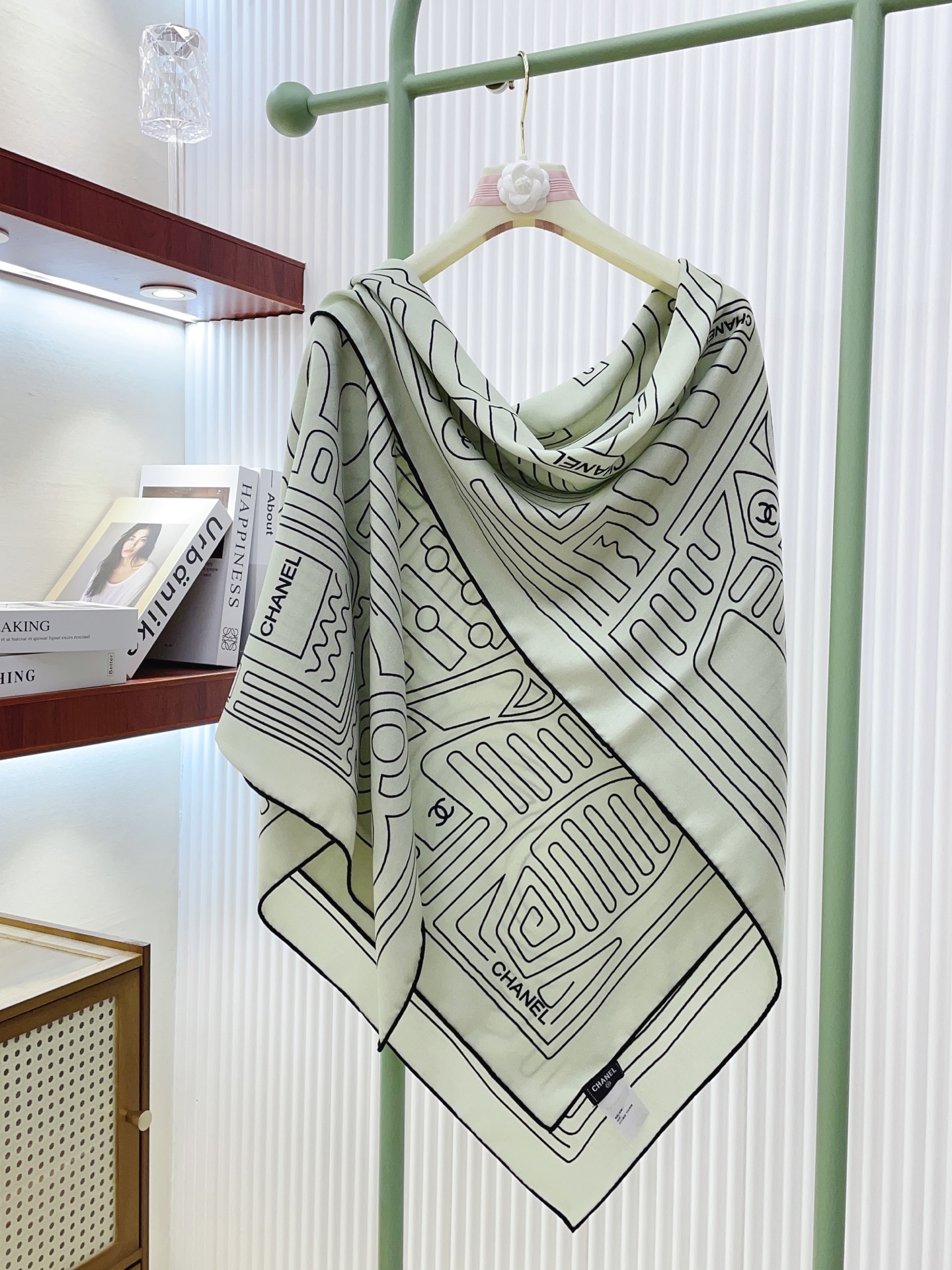 ✨✨✨小香【小香线条条纹140】羊绒方巾‼️抢‼️VIP推荐 ‼️👍下手一定要快【高端 大爱 ‼️纯羊绒