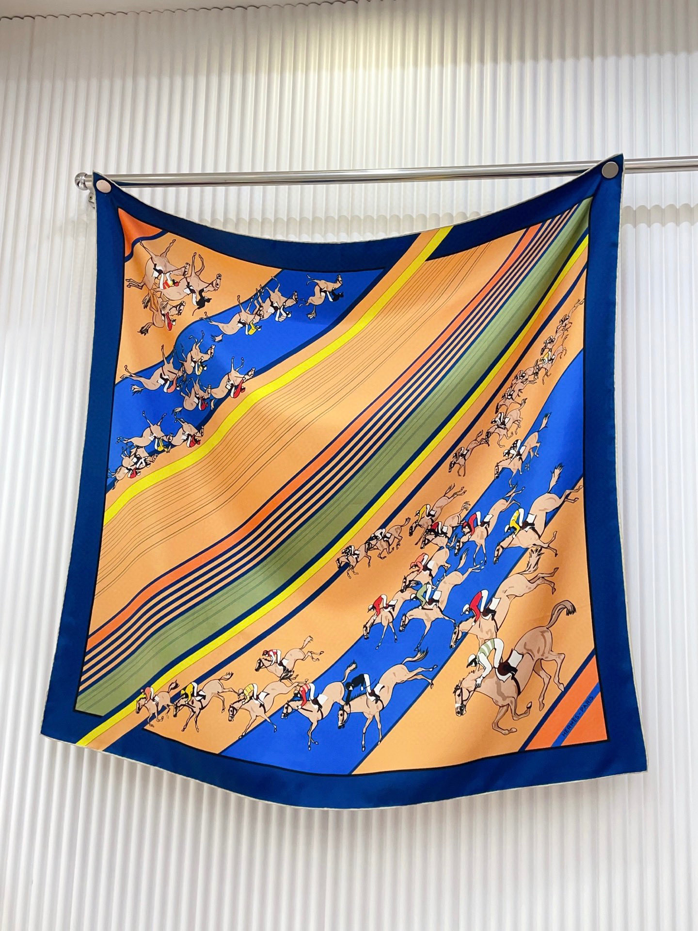 ✨✨【16姆米 单面】H**S真丝新款🆕👏👏买了都说好看‼️推荐💕【骏马奔腾 90】真丝方巾，顶级工艺超