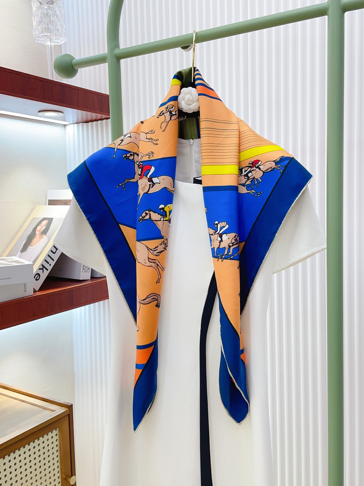 ✨✨【16姆米 单面】H**S真丝新款🆕👏👏买了都说好看‼️推荐💕【骏马奔腾 90】真丝方巾，顶级工艺超