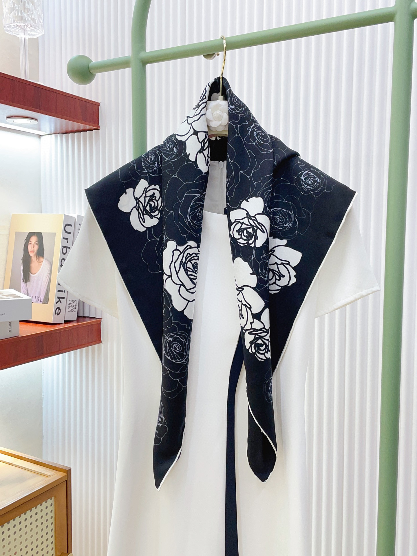 ✨✨【16姆米 单面】新款小香‼️美翻了流泪最新御用殿堂级极品‼️经典元素图案设计风格❗️美丽至极 真的