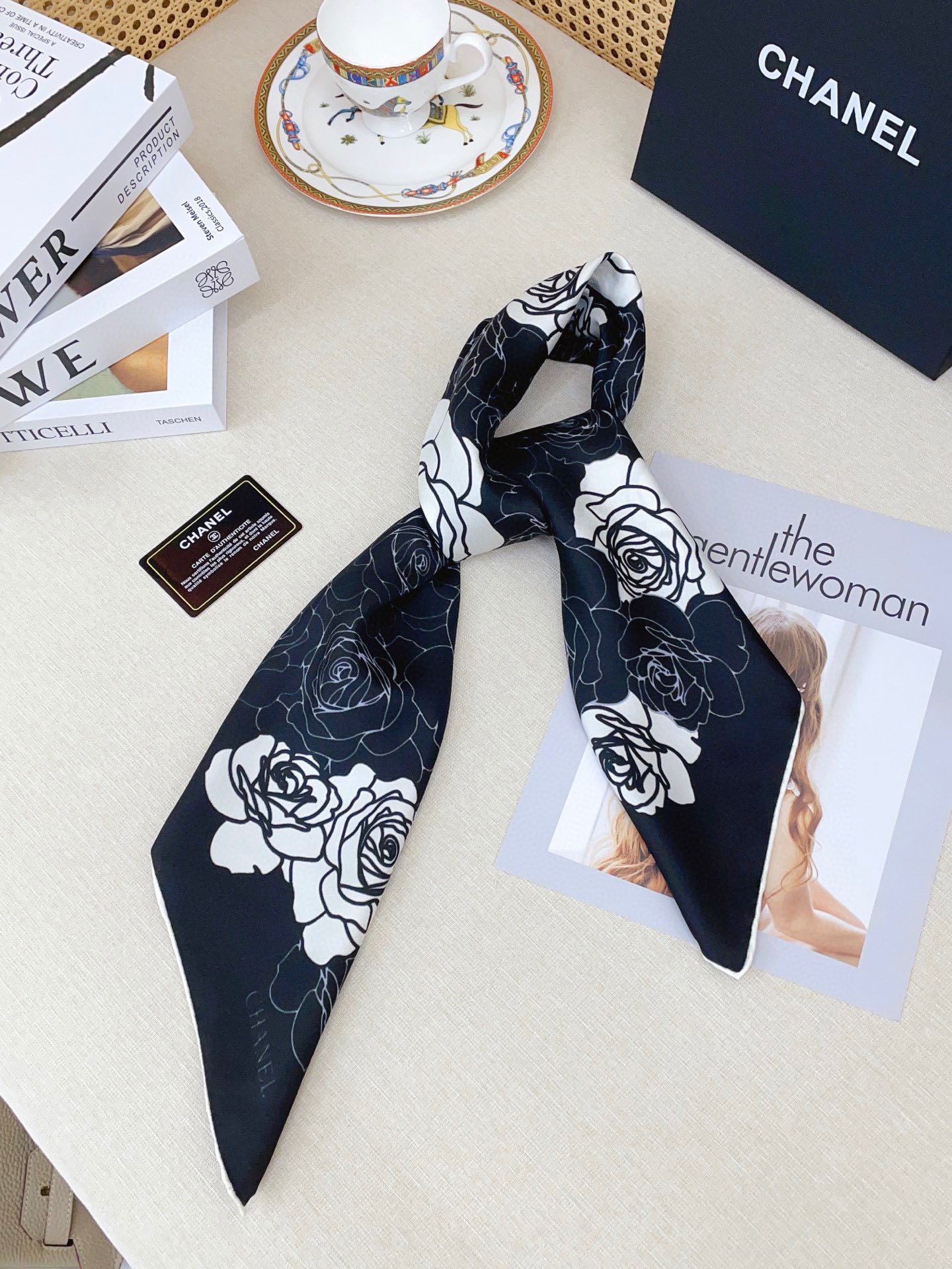 ✨✨【16姆米 单面】新款小香‼️美翻了流泪最新御用殿堂级极品‼️经典元素图案设计风格❗️美丽至极 真的