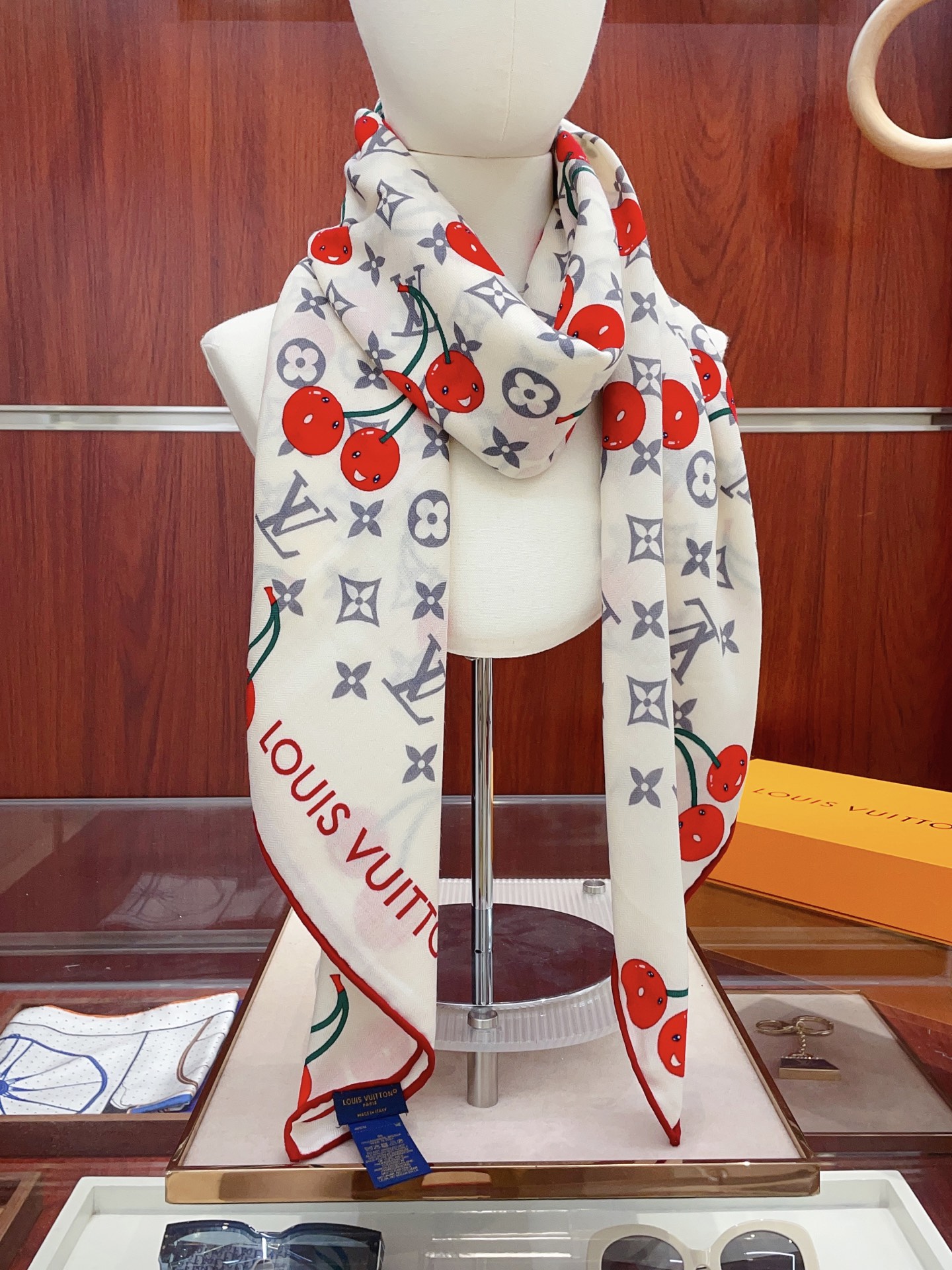 NO:341343,White [Double-sided and same color silk wool style] L-home cashmere new style. It is recommended to buy it. Double-sided and same color cashmere square scarf. Donkey ZG hits three-dimensional presentation pattern and pattern. The real product is very high. Special craftsmanship is amazing. Special cutting-edge technology is loved by white and rich beauty. Whether it is quality, style, price, they scream. Super high cost performance, absolutely worth buying. Size 140cm*140cm, 70 cashmere silk high-version scarf, high-version scarf, louis vuitton, louis vuitton, louis vuitton, louis vuitton, real silk19860909白色【双面同色 丝毛款】L家羊绒新款 买了都说好看推荐双面同色羊绒方巾驴家ZG爆款立体呈现图案纹路实物档次极高特殊工艺高端研发惊艳问世特殊尖端工艺处理受到白富美的喜欢 无论是品质 款式 价格都令大牌控的她们尖叫 超高性价比 绝对值得入手尺寸140cm*140cm,70羊绒真丝高版本围巾,高版本围巾,louis vuitton,louis vuitton,louis vuitton,real silk,scarf