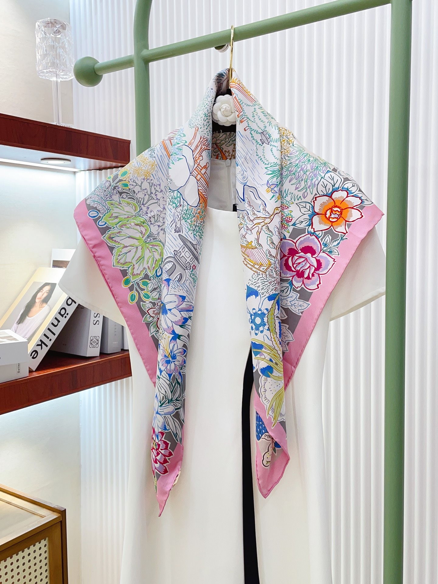 ✨✨【加厚 18姆米 双面异色】H**S真丝新款🆕👏👏买了都说好看‼️推荐💕【凤凰 90】真丝方巾，顶级