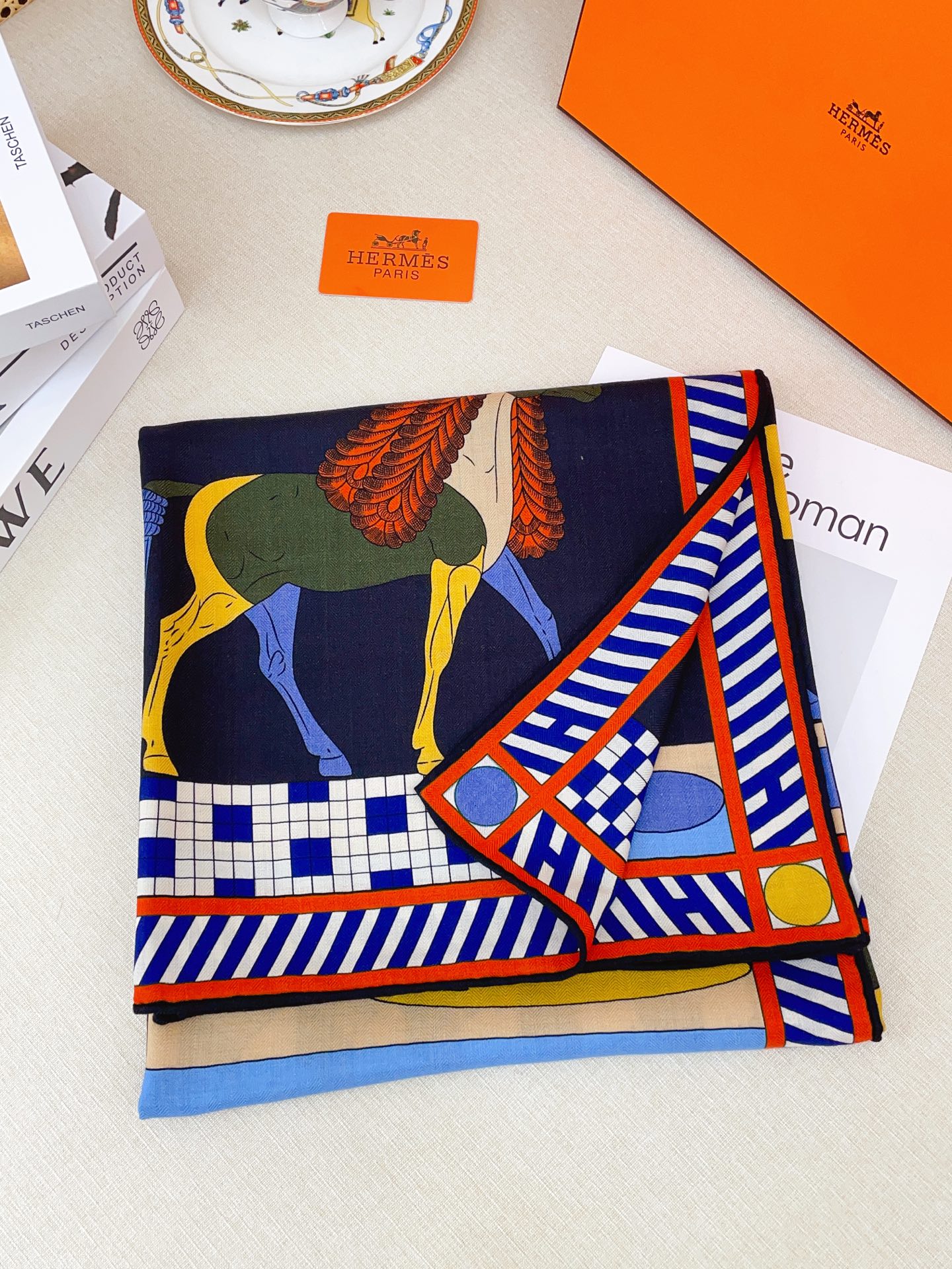 ✨✨【双面同色 丝毛款】H家羊绒新款 买了都说好看‼️推荐💕【全速前进 140】羊绒方巾‼️H家ZG爆款