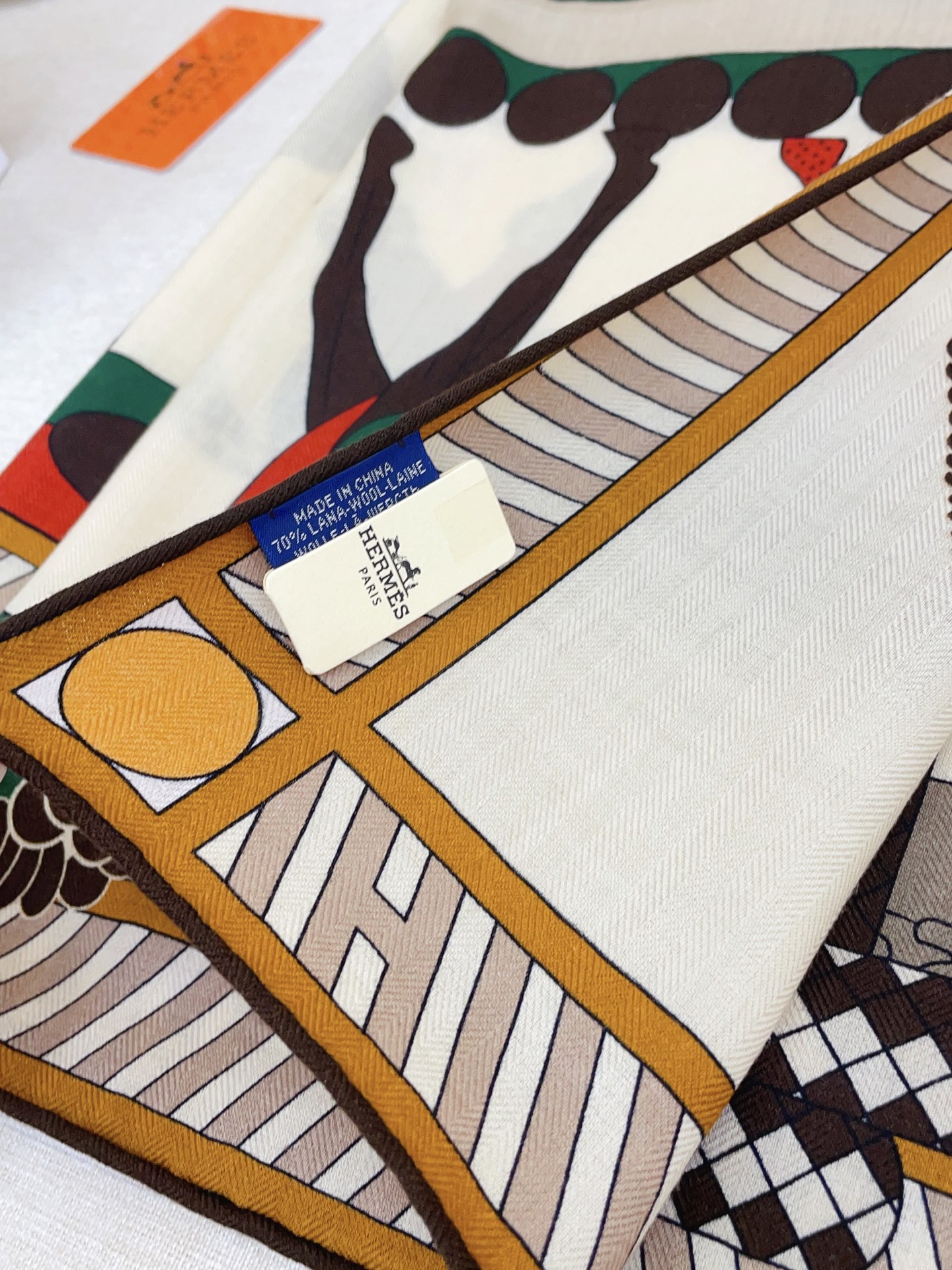 ✨✨【双面同色 丝毛款】H家羊绒新款 买了都说好看‼️推荐💕【全速前进 140】羊绒方巾‼️H家ZG爆款