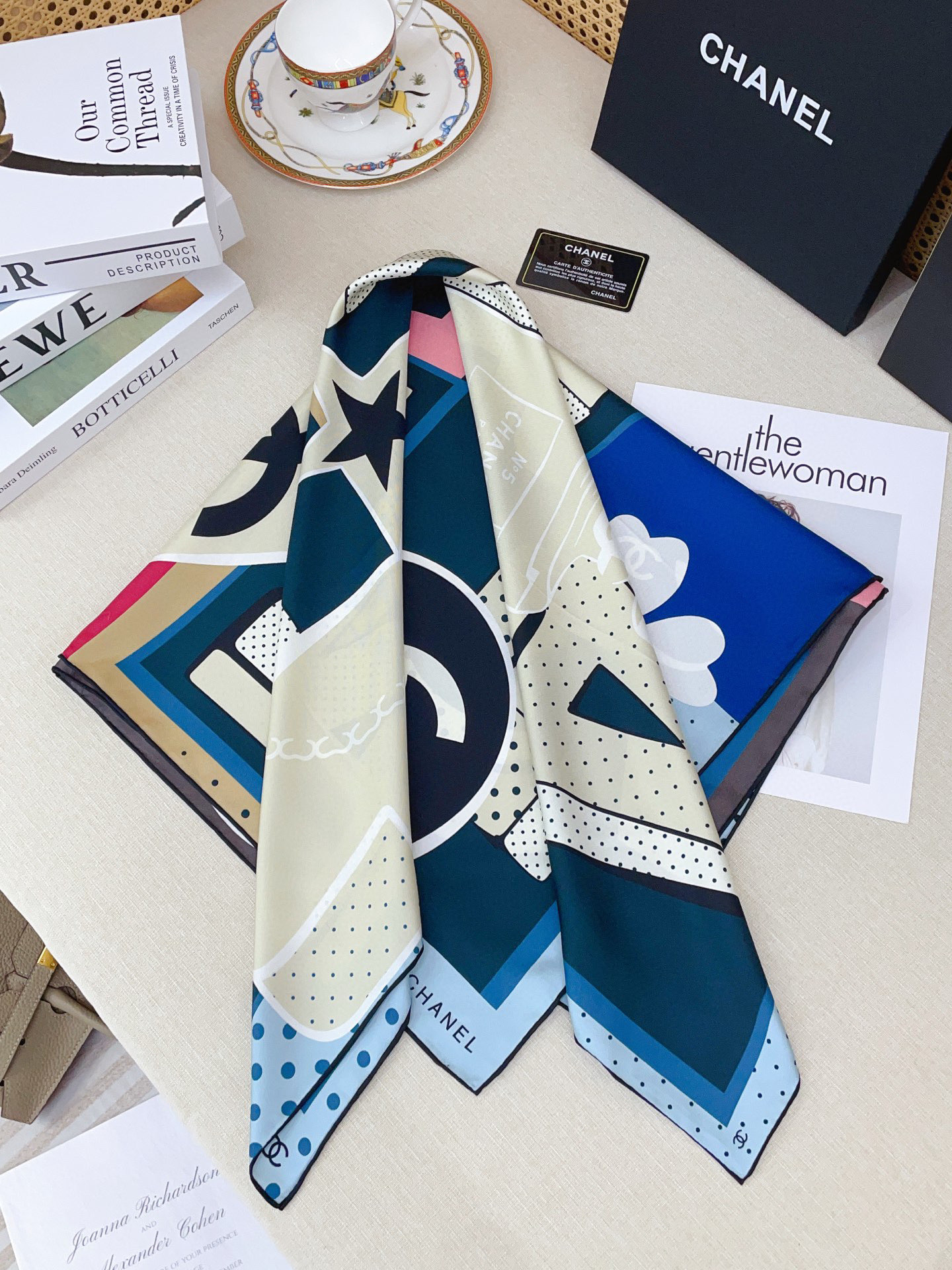 ✨✨【18姆米 双面同色】新款小香【经典元素组合】‼️美翻了流泪御用殿堂级极品‼️经典元素图案设计风格❗