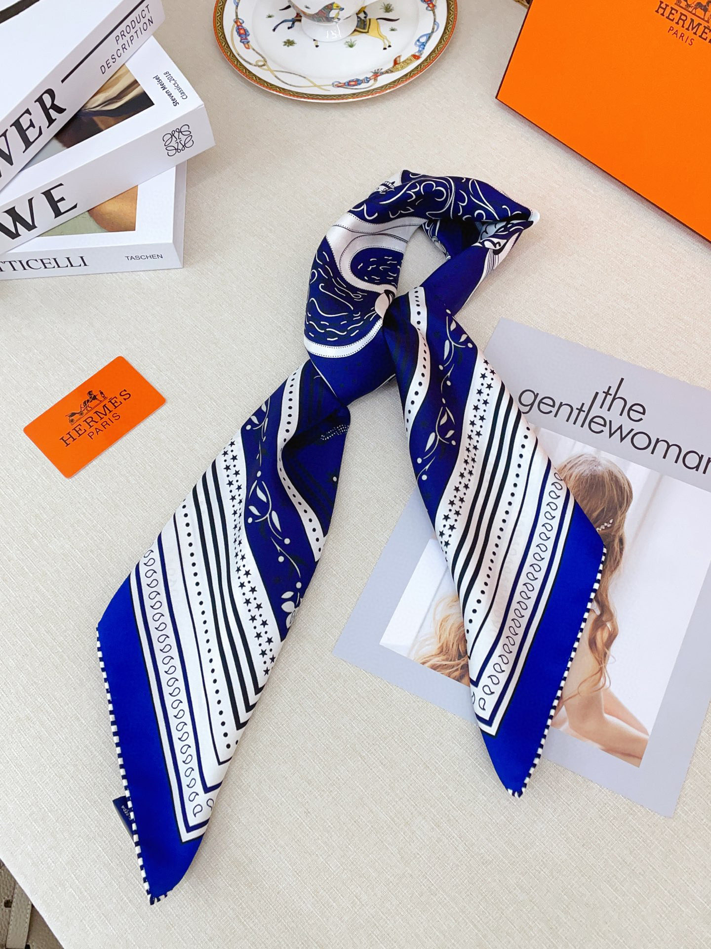 ✨✨【18姆米 双面同色】H**S真丝新款🆕👏👏买了都说好看‼️推荐💕【亚马逊的节日 90】真丝方巾，顶