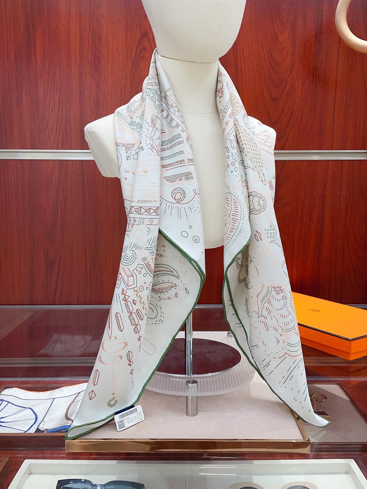 NO:338770,[18 Mmi Double-sided and same color] H**S silk new style is recommended when you buy it. [In the process of connecting 90] Silk square scarf, top-level craftsmanship and value-added counters, three-dimensional presentation patterns and patterns, physical grades, high-end technology, high-end research and development, and special cutting-edge technology processing is loved by Bai Fumei. Whether it is quality, style, price, they scream, super high cost performance, absolutely worth buying twill silk, size 90cm*90cm high version scarf, high version scarf, real silk,19860909【18姆米 双面同色】H**S真丝新款买了都说好看推荐【正在接通中 90】真丝方巾,顶级工艺超值专柜爆款立体呈现图案纹路实物档次极高特殊工艺高端研发惊艳问世特殊尖端工艺处理受到白富美的喜欢 无论是品质 款式 价格都令大牌控的她们尖叫 超高性价比 绝对值得入手斜纹真丝,尺寸90cm*90cm高版本围巾,高版本围巾,real silk,scarf