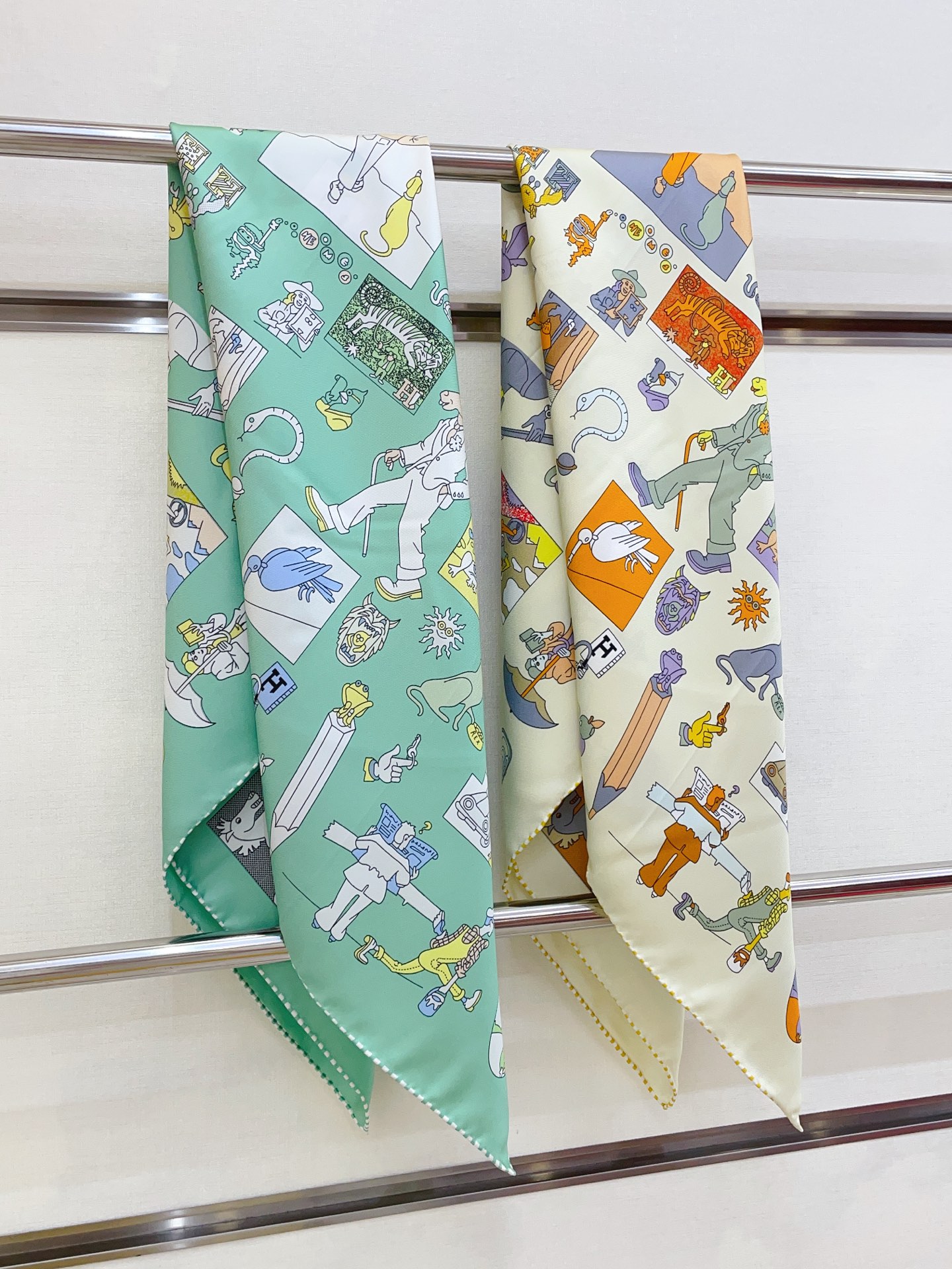 ✨✨【18姆米 双面同色】H**S真丝新款🆕👏👏买了都说好看‼️推荐💕【自由方巾90】真丝方巾，顶级工艺