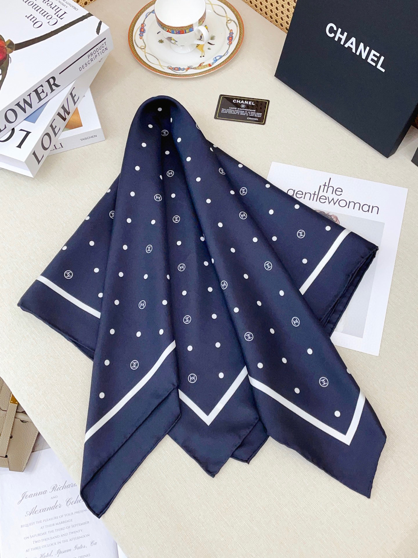 ✨✨【18姆米 双面同色】新款小香‼️美翻了[流泪]最新御用殿堂级极品‼️经典元素图案设计风格❗️美丽至