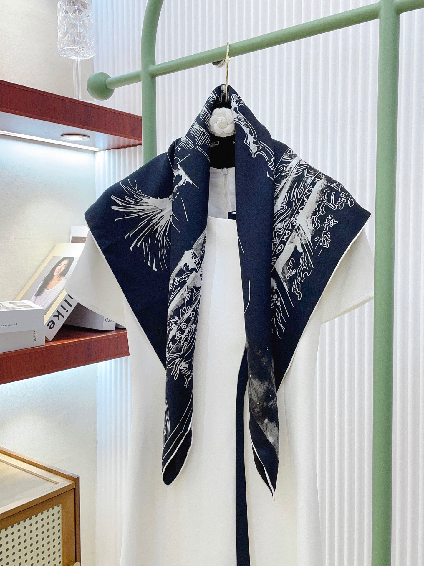 ✨✨【18姆米 双面同色】新款小香‼️美翻了[流泪]最新御用殿堂级极品‼️经典元素图案设计风格❗️美丽至