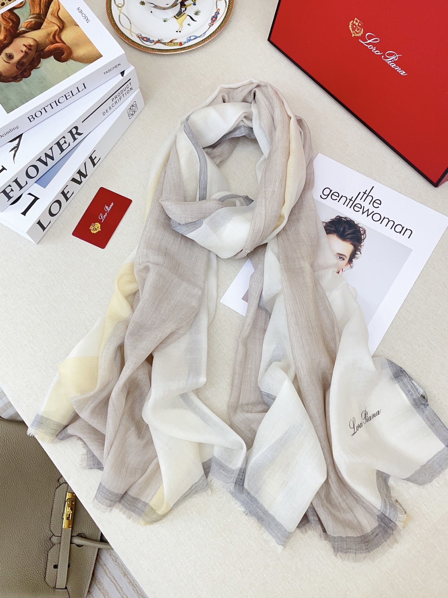 ✨✨【LP格纹条边长巾】‼️♨️高尖端产物⚠️重磅呈现 ，绝无仅有 史无前例 100%纯山羊绒 手感好到