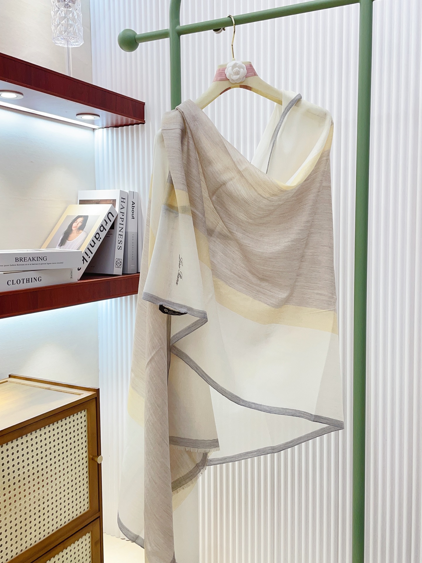 ✨✨【LP格纹条边长巾】‼️♨️高尖端产物⚠️重磅呈现 ，绝无仅有 史无前例 100%纯山羊绒 手感好到