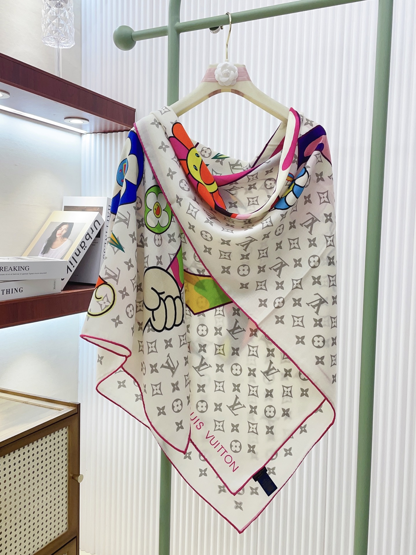 ✨✨【双面同色 丝毛款】L家羊绒新款 买了都说好看‼️推荐💕双面同色羊绒方巾‼️驴家ZG爆款🎁💟立体呈现