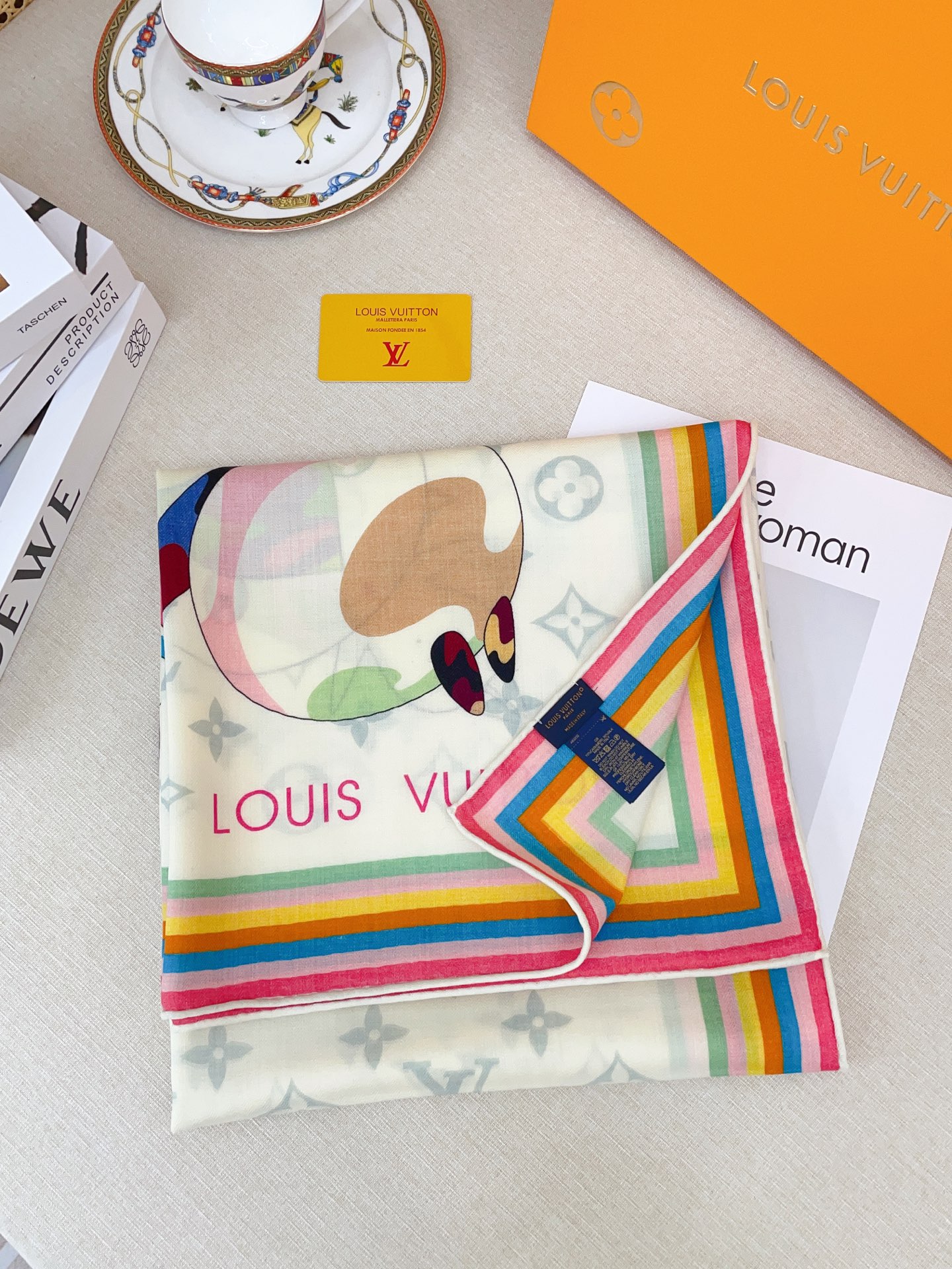 ✨✨【双面同色 丝毛款】L家羊绒新款 买了都说好看‼️推荐💕双面同色羊绒方巾‼️驴家ZG爆款🎁💟立体呈现