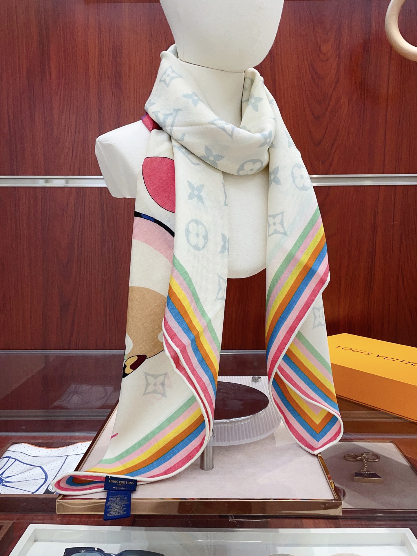 ✨✨【双面同色 丝毛款】L家羊绒新款 买了都说好看‼️推荐💕双面同色羊绒方巾‼️驴家ZG爆款🎁💟立体呈现