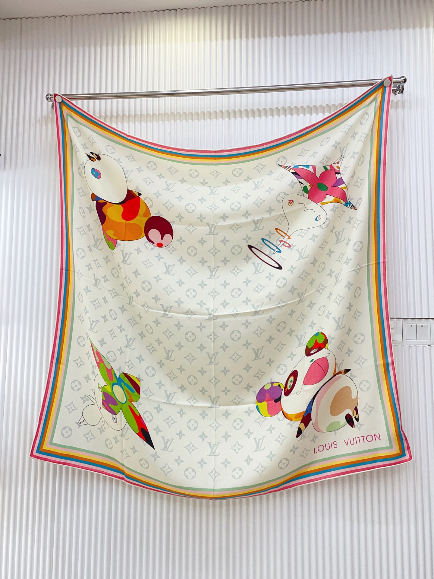 ✨✨【双面同色 丝毛款】L家羊绒新款 买了都说好看‼️推荐💕双面同色羊绒方巾‼️驴家ZG爆款🎁💟立体呈现