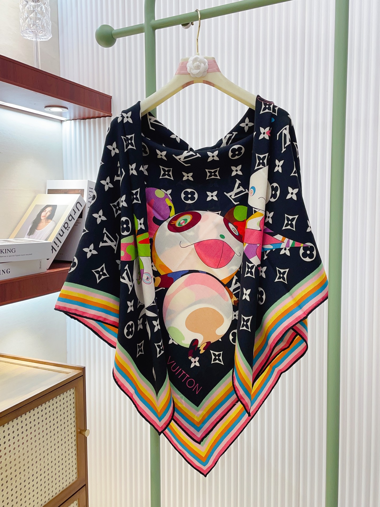 ✨✨【双面同色 丝毛款】L家羊绒新款 买了都说好看‼️推荐💕双面同色羊绒方巾‼️驴家ZG爆款🎁💟立体呈现