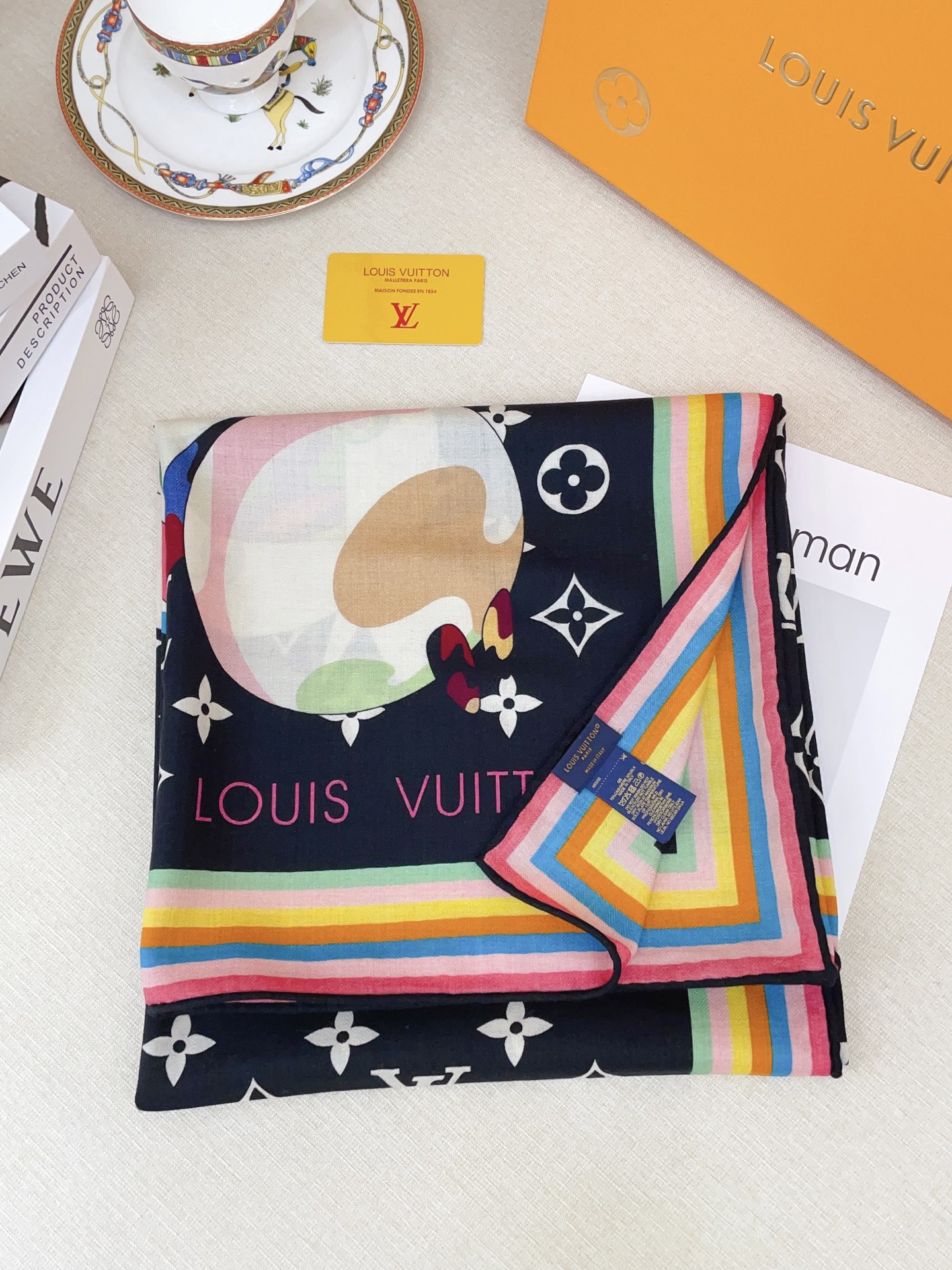 ✨✨【双面同色 丝毛款】L家羊绒新款 买了都说好看‼️推荐💕双面同色羊绒方巾‼️驴家ZG爆款🎁💟立体呈现