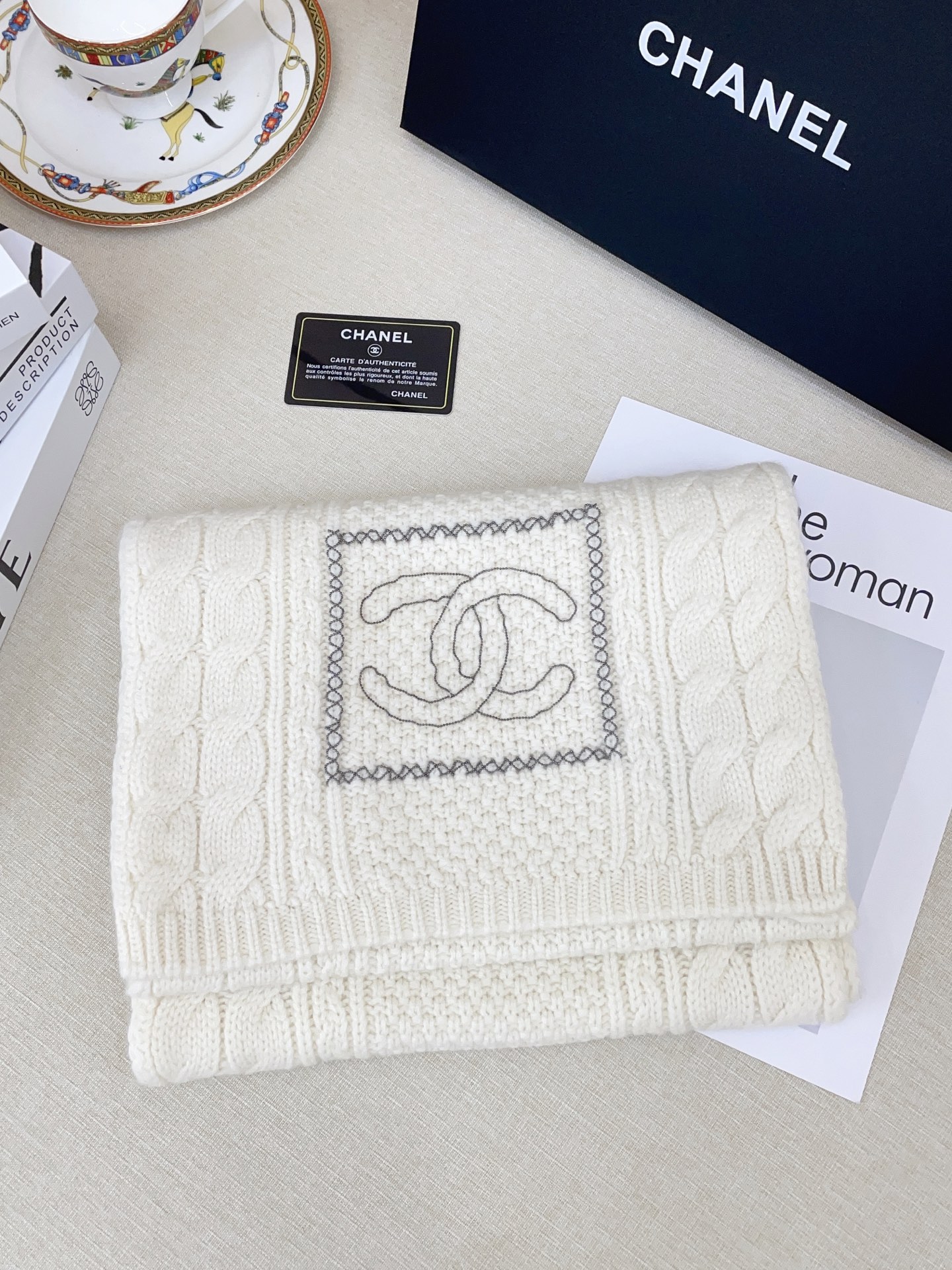 ✨✨小香针织羊绒长巾👏💙搭配手工串珠🏠顶级原单正品旷世绝美，顶级高端货👼【绝对值得珍藏👍】👏小香家绝美百