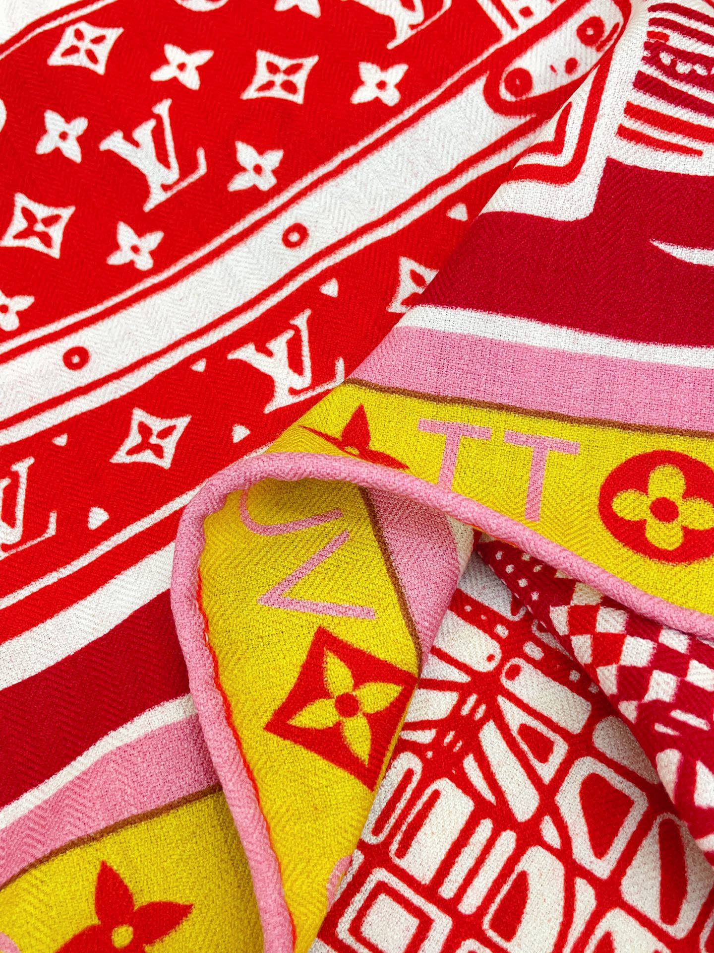 ✨✨【双面同色 丝毛款】L家羊绒新款 买了都说好看‼️推荐💕双面同色羊绒方巾‼️驴家ZG爆款🎁💟立体呈现