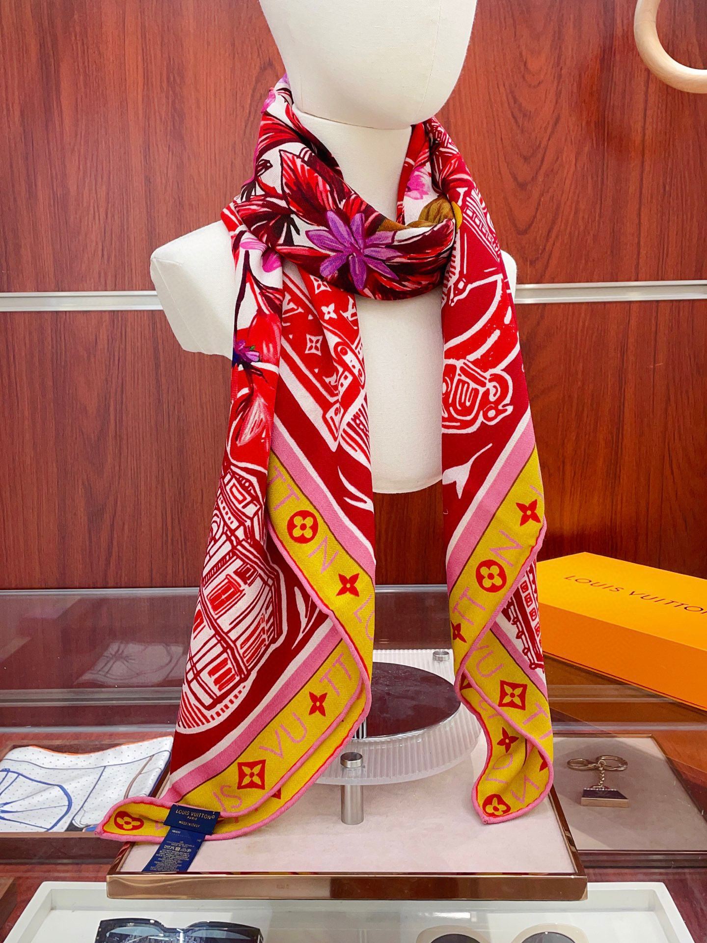 ✨✨【双面同色 丝毛款】L家羊绒新款 买了都说好看‼️推荐💕双面同色羊绒方巾‼️驴家ZG爆款🎁💟立体呈现