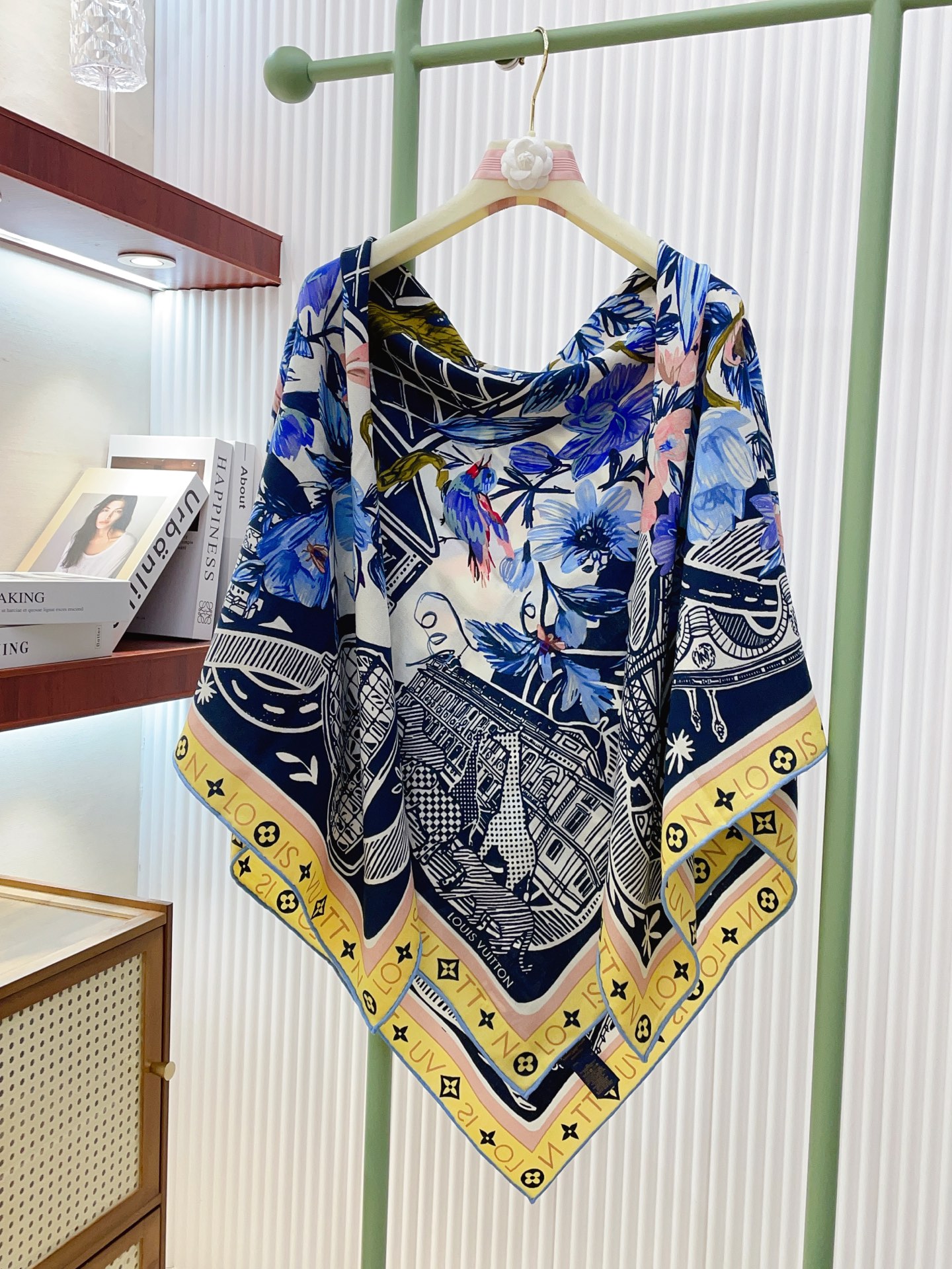 ✨✨【双面同色 丝毛款】L家羊绒新款 买了都说好看‼️推荐💕双面同色羊绒方巾‼️驴家ZG爆款🎁💟立体呈现