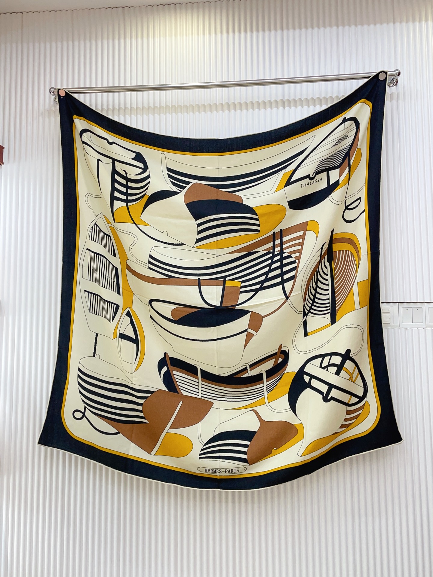 ✨✨【双面同色 丝毛款】H家羊绒新款 买了都说好看‼️推荐💕【Thalassa 140】羊绒方巾‼️H家