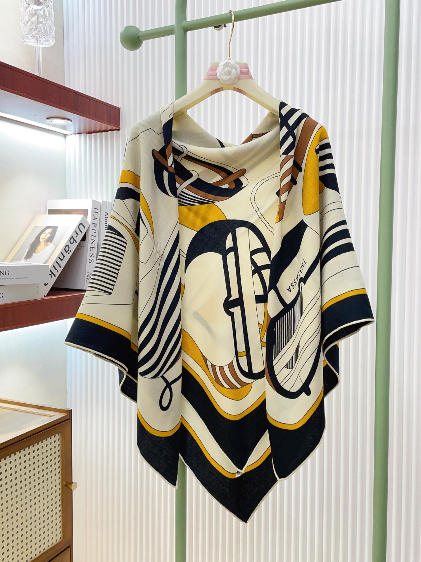 ✨✨【双面同色 丝毛款】H家羊绒新款 买了都说好看‼️推荐💕【Thalassa 140】羊绒方巾‼️H家