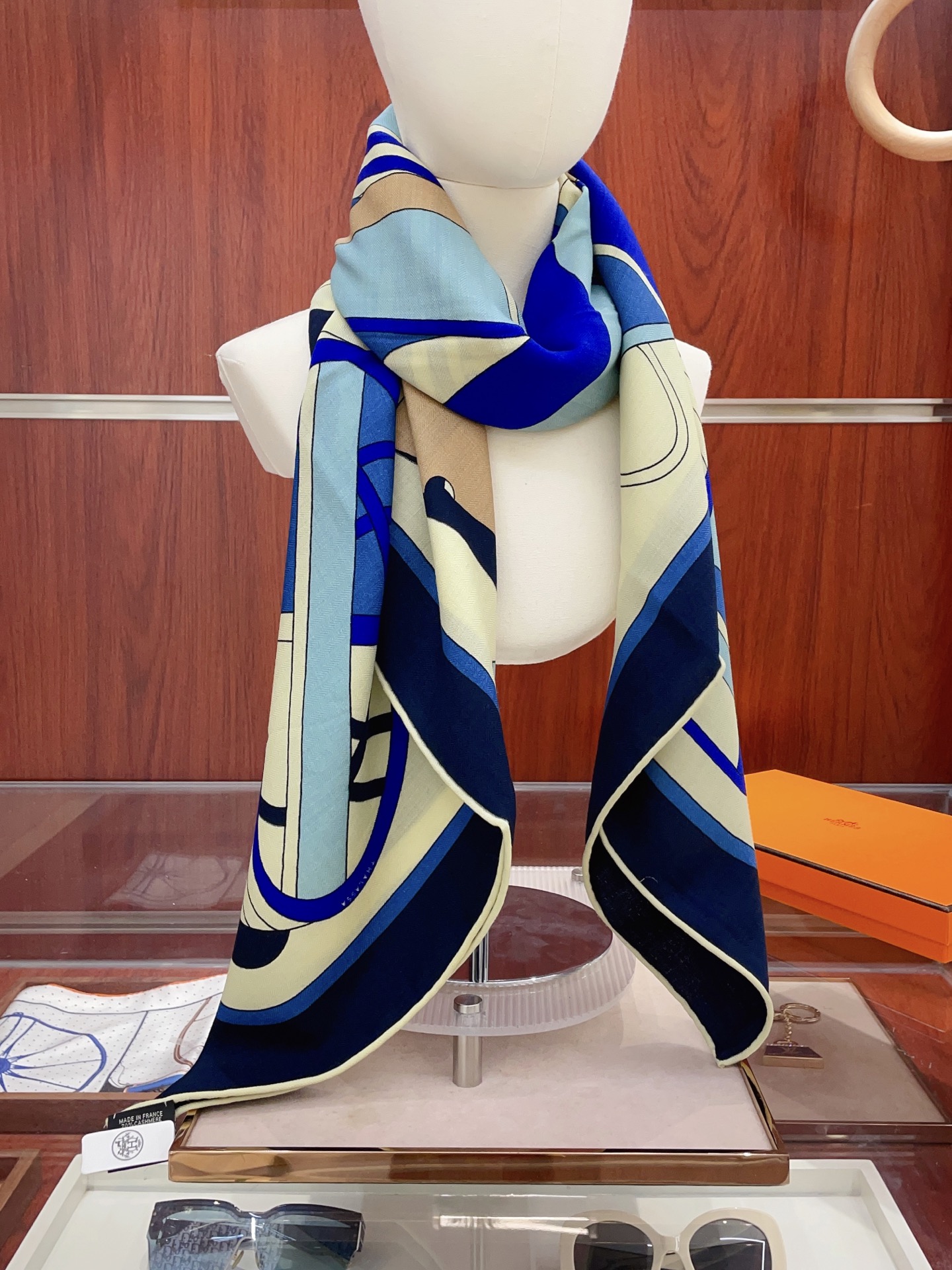 ✨✨【双面同色 丝毛款】H家羊绒新款 买了都说好看‼️推荐💕【Thalassa 140】羊绒方巾‼️H家