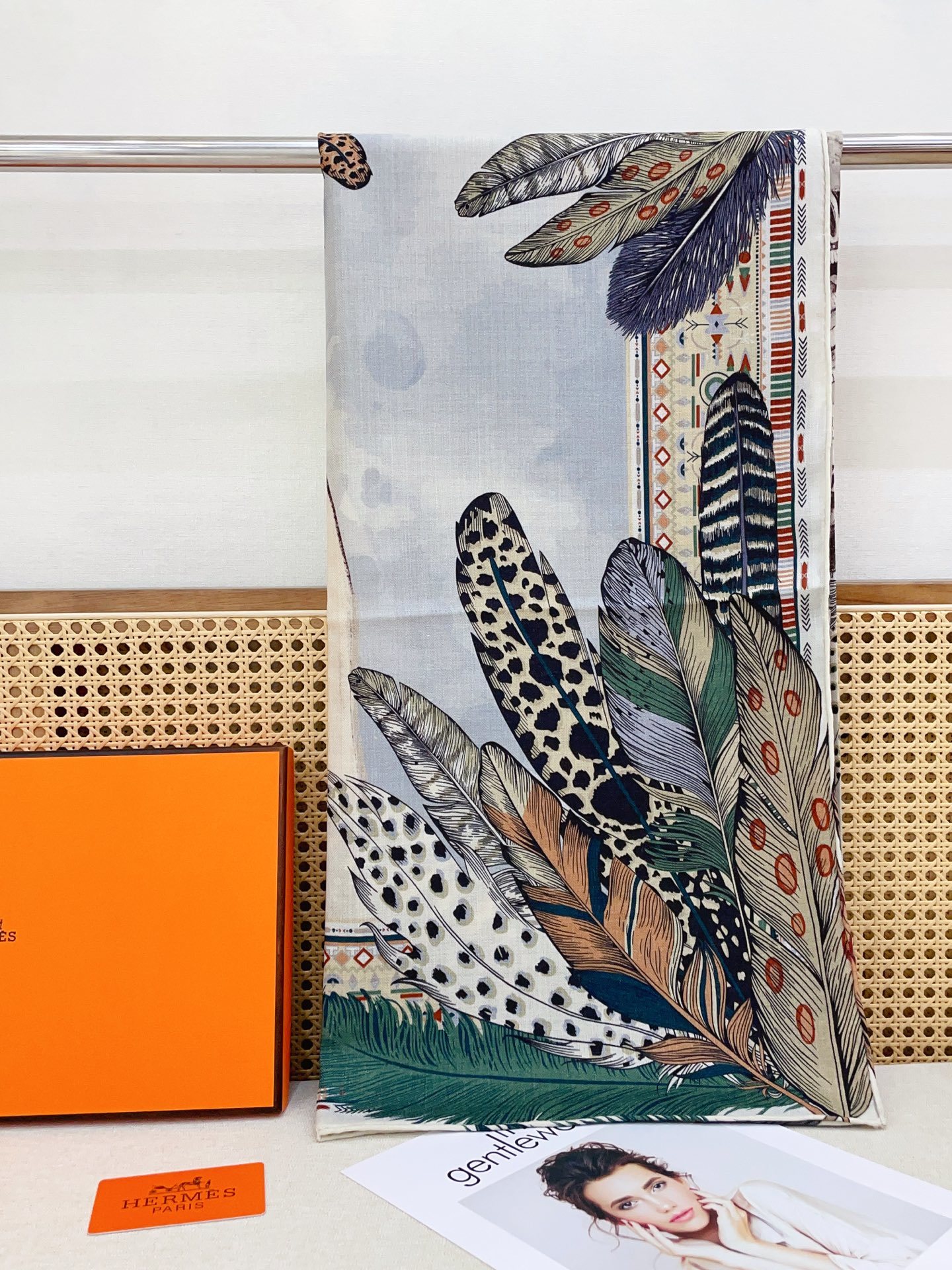 ✨✨【双面同色 丝毛款】H家羊绒新款 买了都说好看‼️推荐💕【印第安人 140】羊绒方巾‼️H家ZG爆款