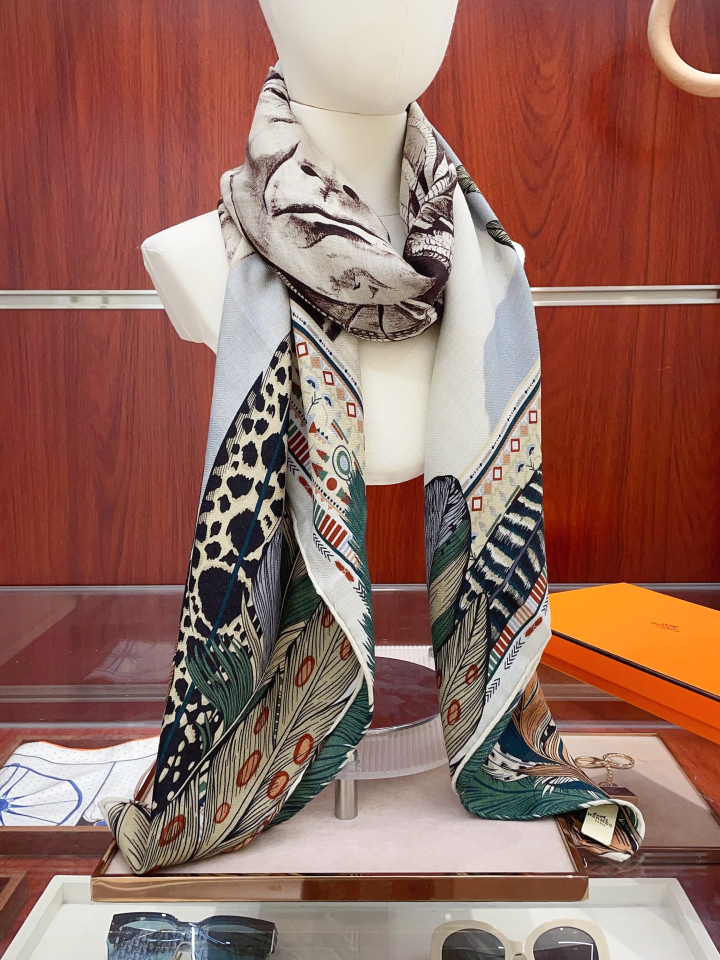 ✨✨【双面同色 丝毛款】H家羊绒新款 买了都说好看‼️推荐💕【印第安人 140】羊绒方巾‼️H家ZG爆款