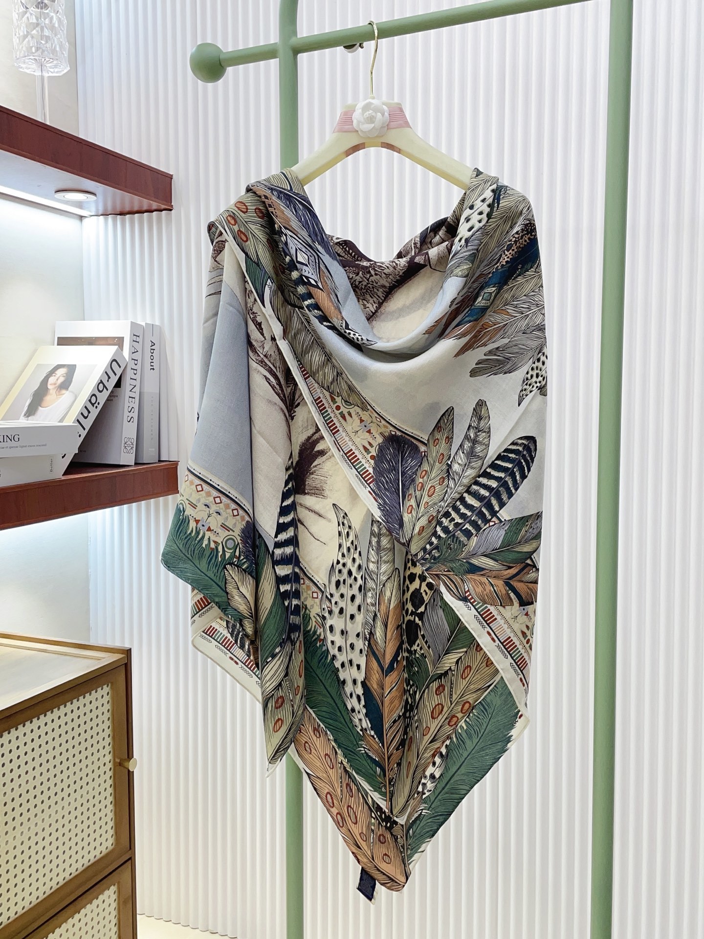 ✨✨【双面同色 丝毛款】H家羊绒新款 买了都说好看‼️推荐💕【印第安人 140】羊绒方巾‼️H家ZG爆款