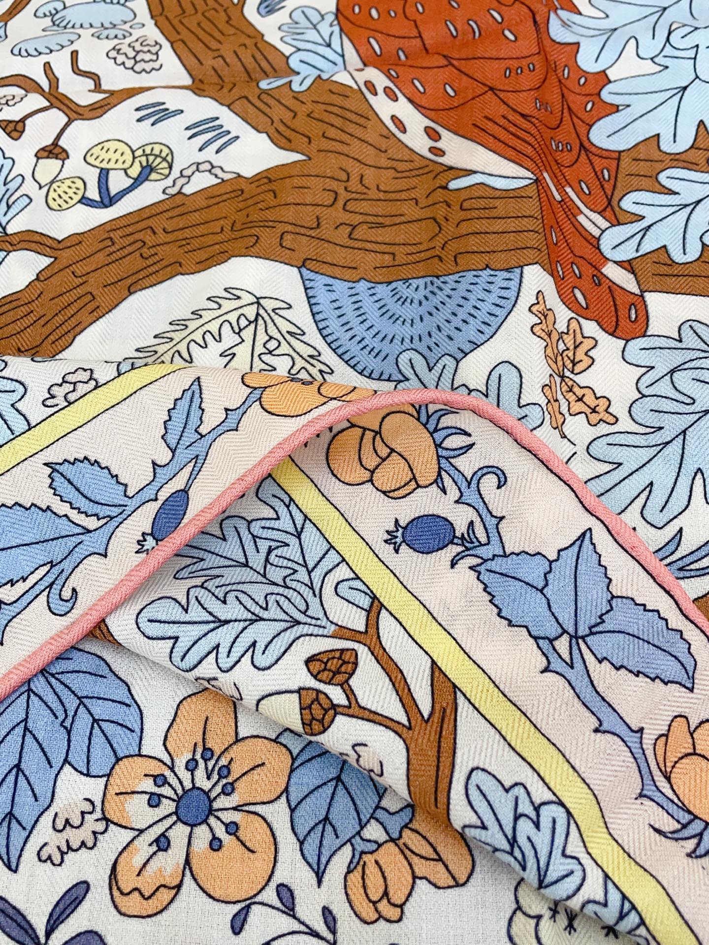 ✨✨【双面同色 丝毛款】H家羊绒新款 买了都说好看‼️推荐💕【于月神之杯 140】羊绒方巾‼️H家ZG爆