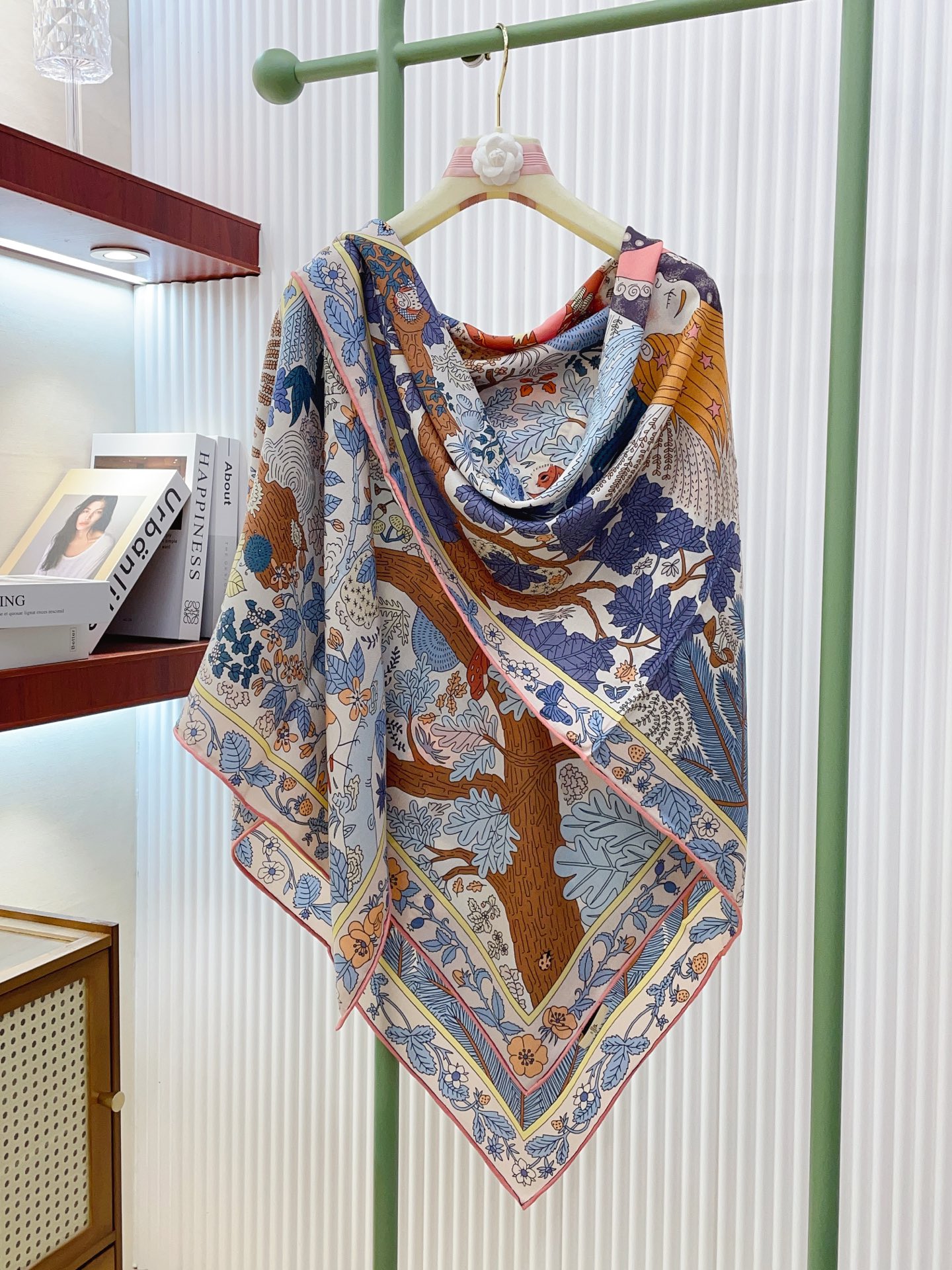 ✨✨【双面同色 丝毛款】H家羊绒新款 买了都说好看‼️推荐💕【于月神之杯 140】羊绒方巾‼️H家ZG爆