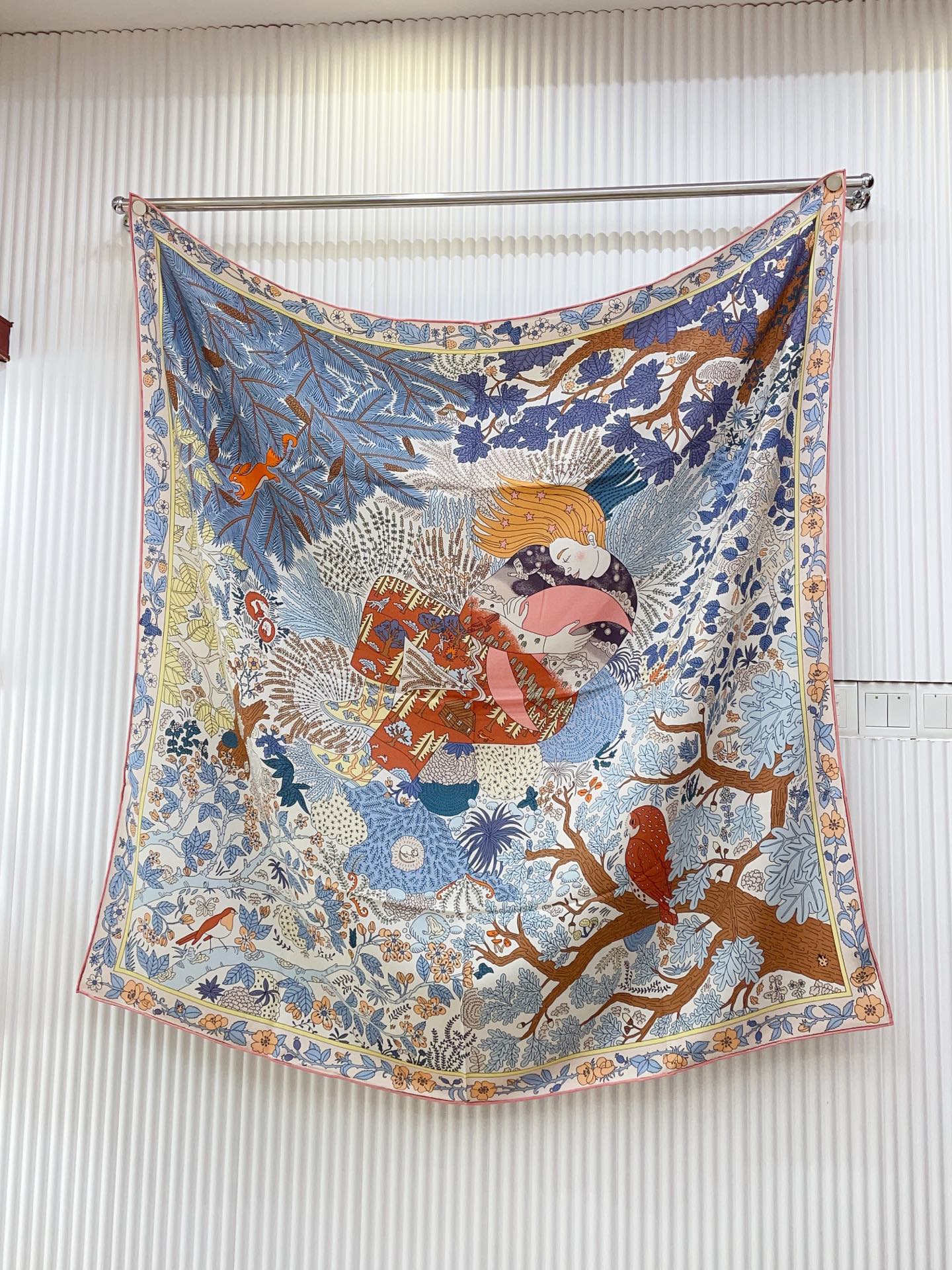 ✨✨【双面同色 丝毛款】H家羊绒新款 买了都说好看‼️推荐💕【于月神之杯 140】羊绒方巾‼️H家ZG爆