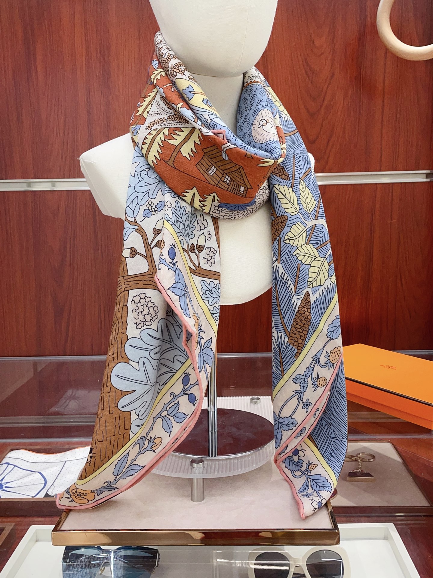 ✨✨【双面同色 丝毛款】H家羊绒新款 买了都说好看‼️推荐💕【于月神之杯 140】羊绒方巾‼️H家ZG爆