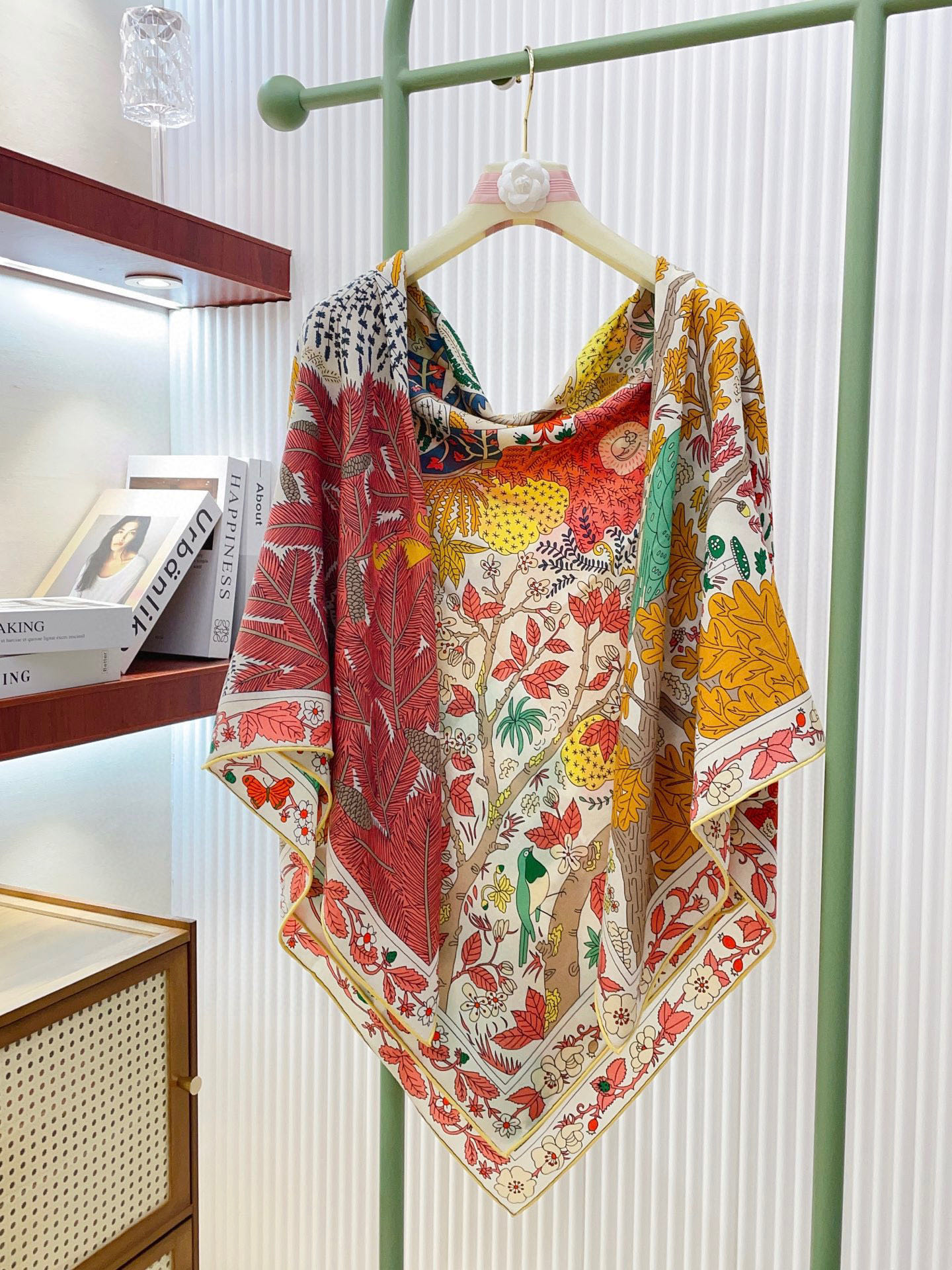 ✨✨【双面同色 丝毛款】H家羊绒新款 买了都说好看‼️推荐💕【于月神之杯 140】羊绒方巾‼️H家ZG爆