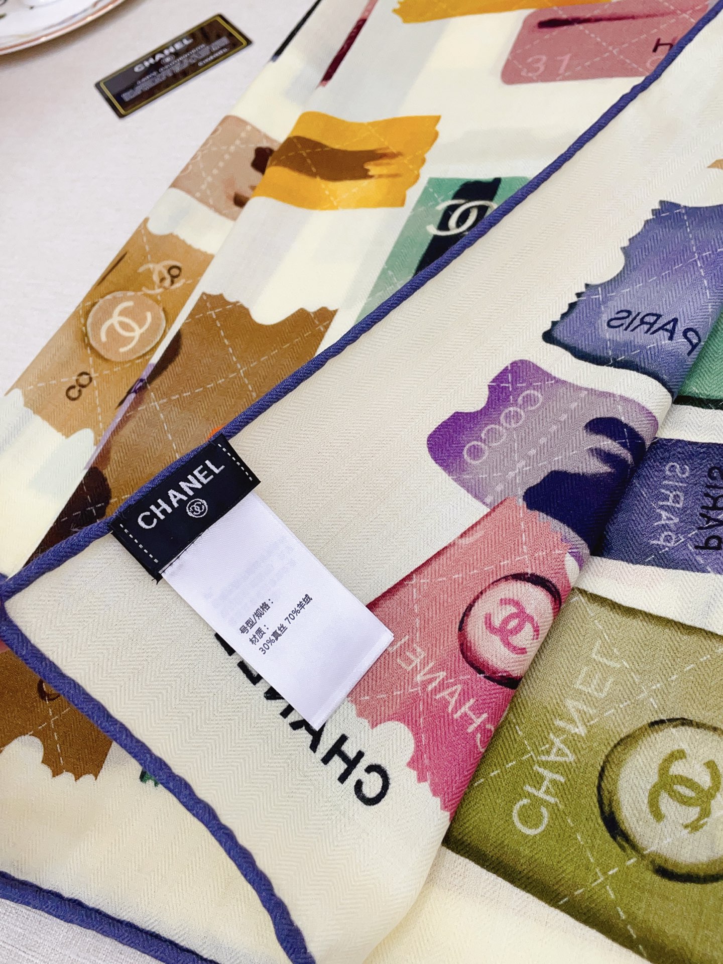 ✨✨【双面同色 丝毛款】小香 羊绒方巾‼️抢‼️VIP推荐 ‼️👍下手一定要快【高端 大爱 ‼️纯羊绒 