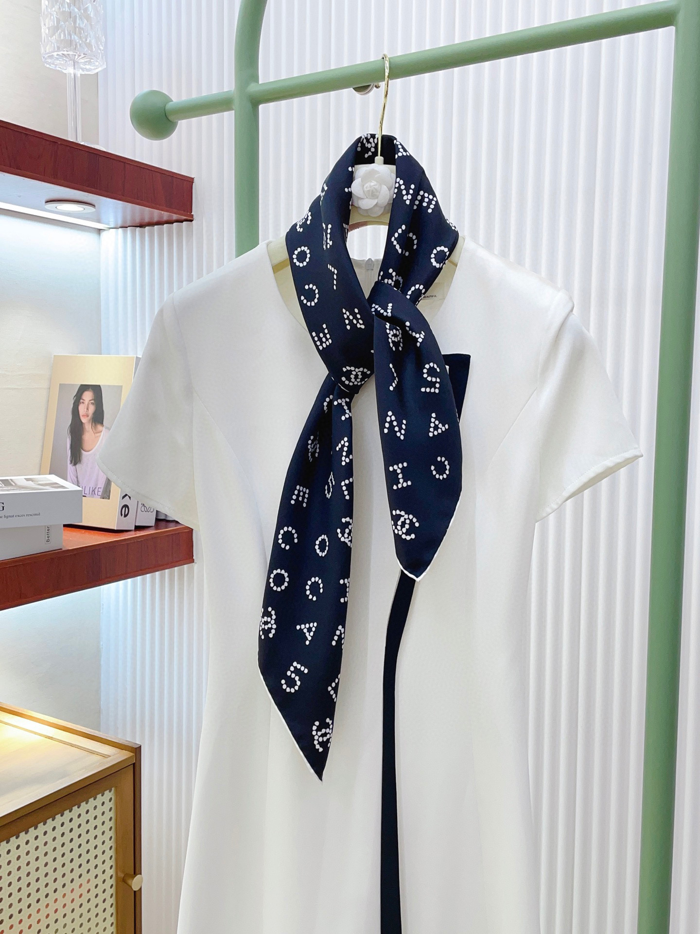 ✨✨【18姆米 双面同色】新款CH【黑白字母图案】‼️美翻了[流泪]御用殿堂级极品‼️经典元素图案设计风