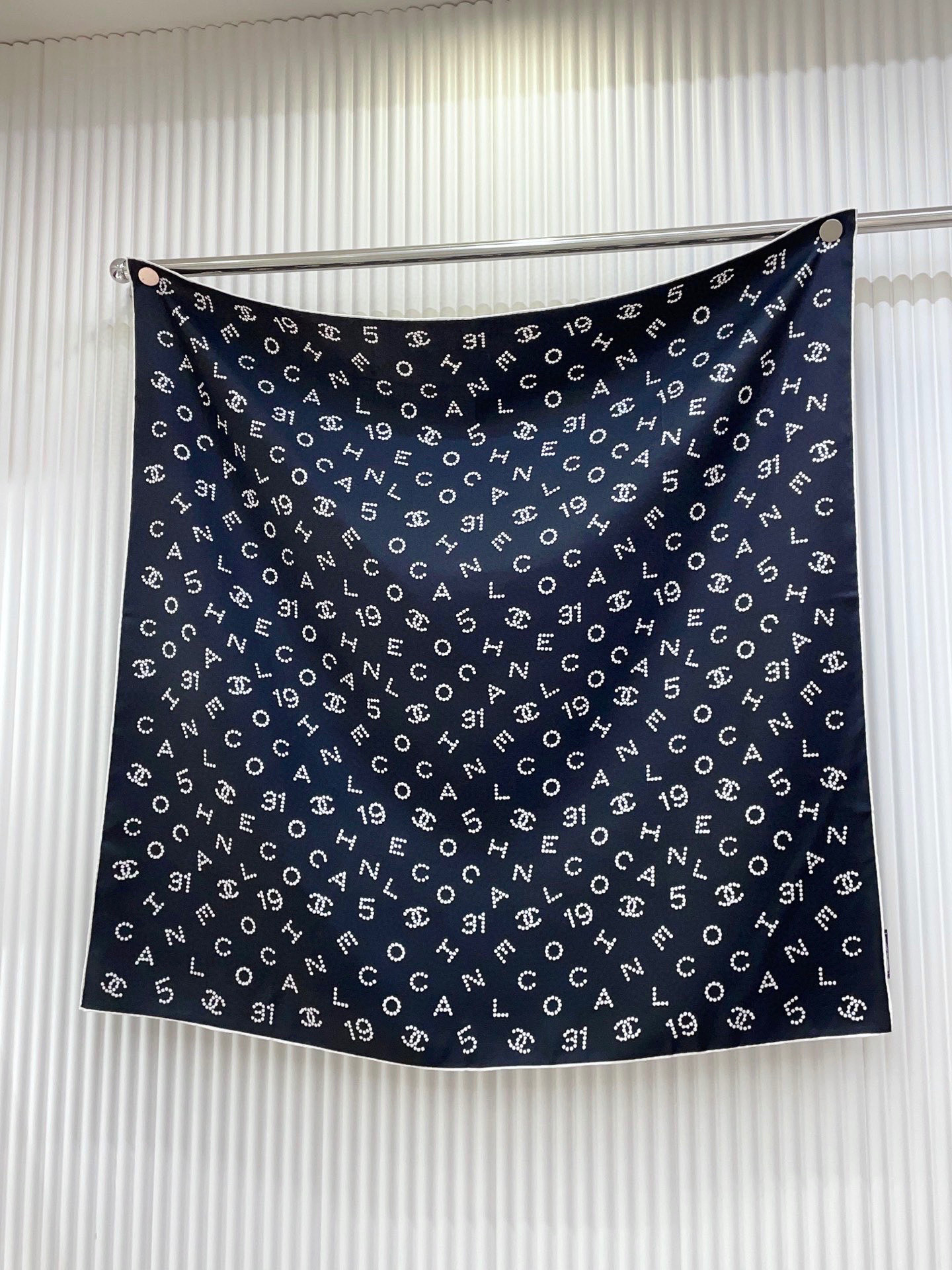 ✨✨【18姆米 双面同色】新款CH【黑白字母图案】‼️美翻了[流泪]御用殿堂级极品‼️经典元素图案设计风