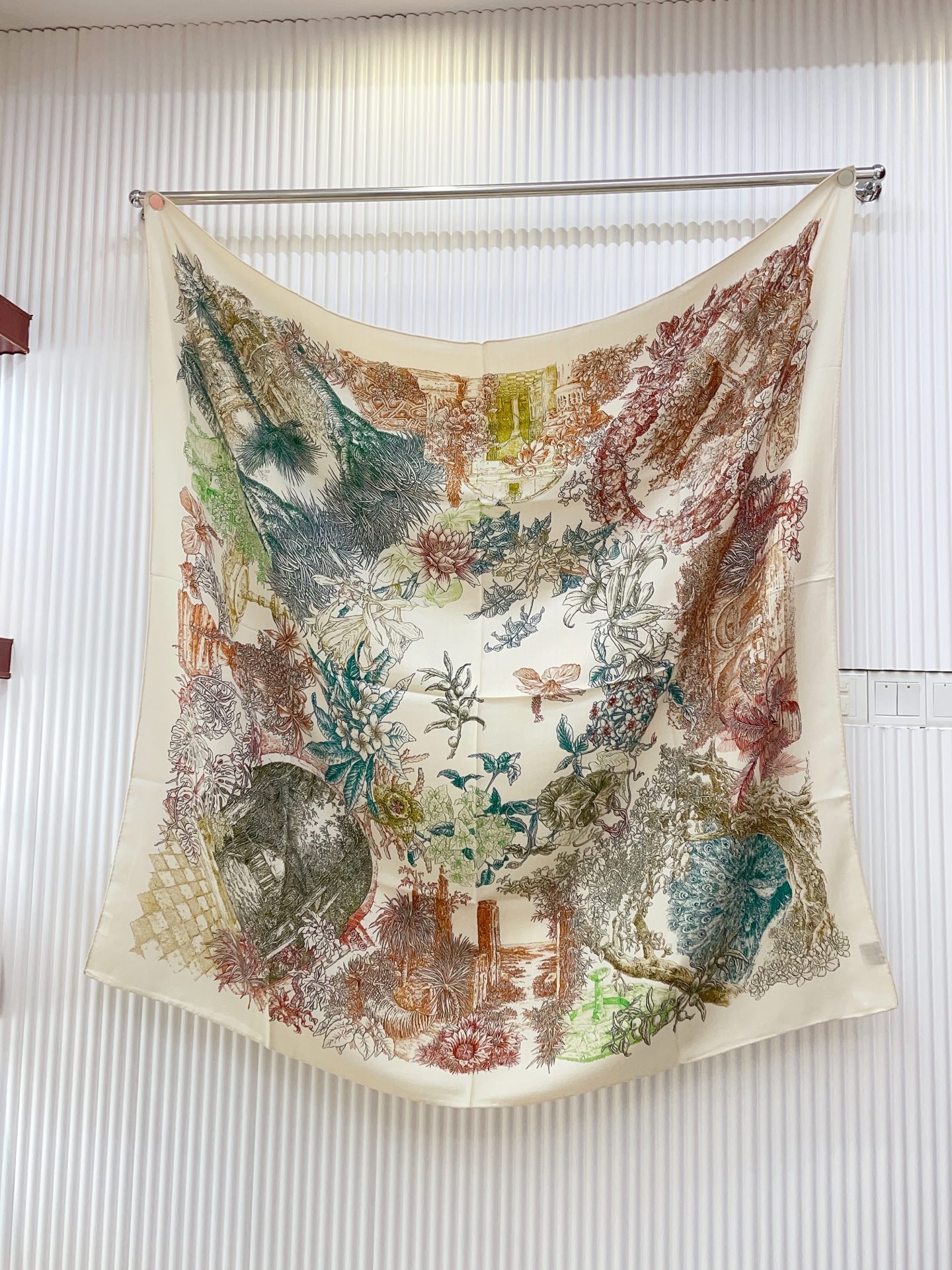 ✨✨【双面同色 丝毛款】H家羊绒新款 买了都说好看‼️推荐💕【城市花园 140】羊绒方巾‼️H家ZG爆款