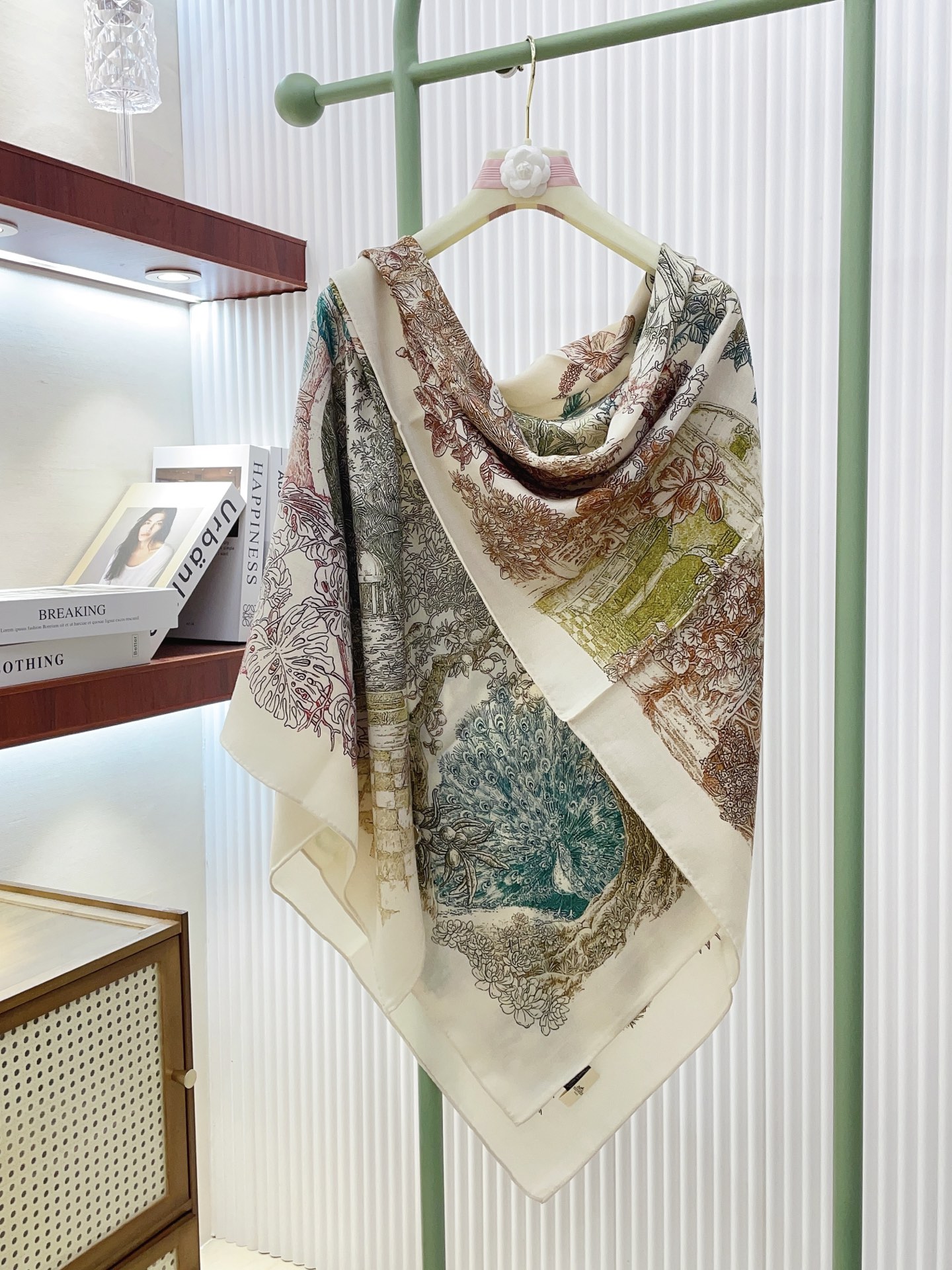 ✨✨【双面同色 丝毛款】H家羊绒新款 买了都说好看‼️推荐💕【城市花园 140】羊绒方巾‼️H家ZG爆款