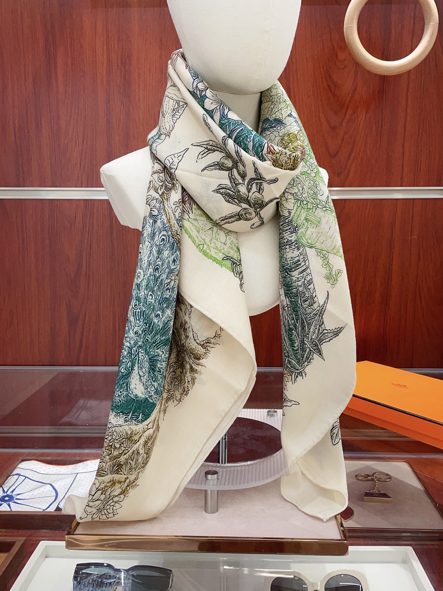 ✨✨【双面同色 丝毛款】H家羊绒新款 买了都说好看‼️推荐💕【城市花园 140】羊绒方巾‼️H家ZG爆款