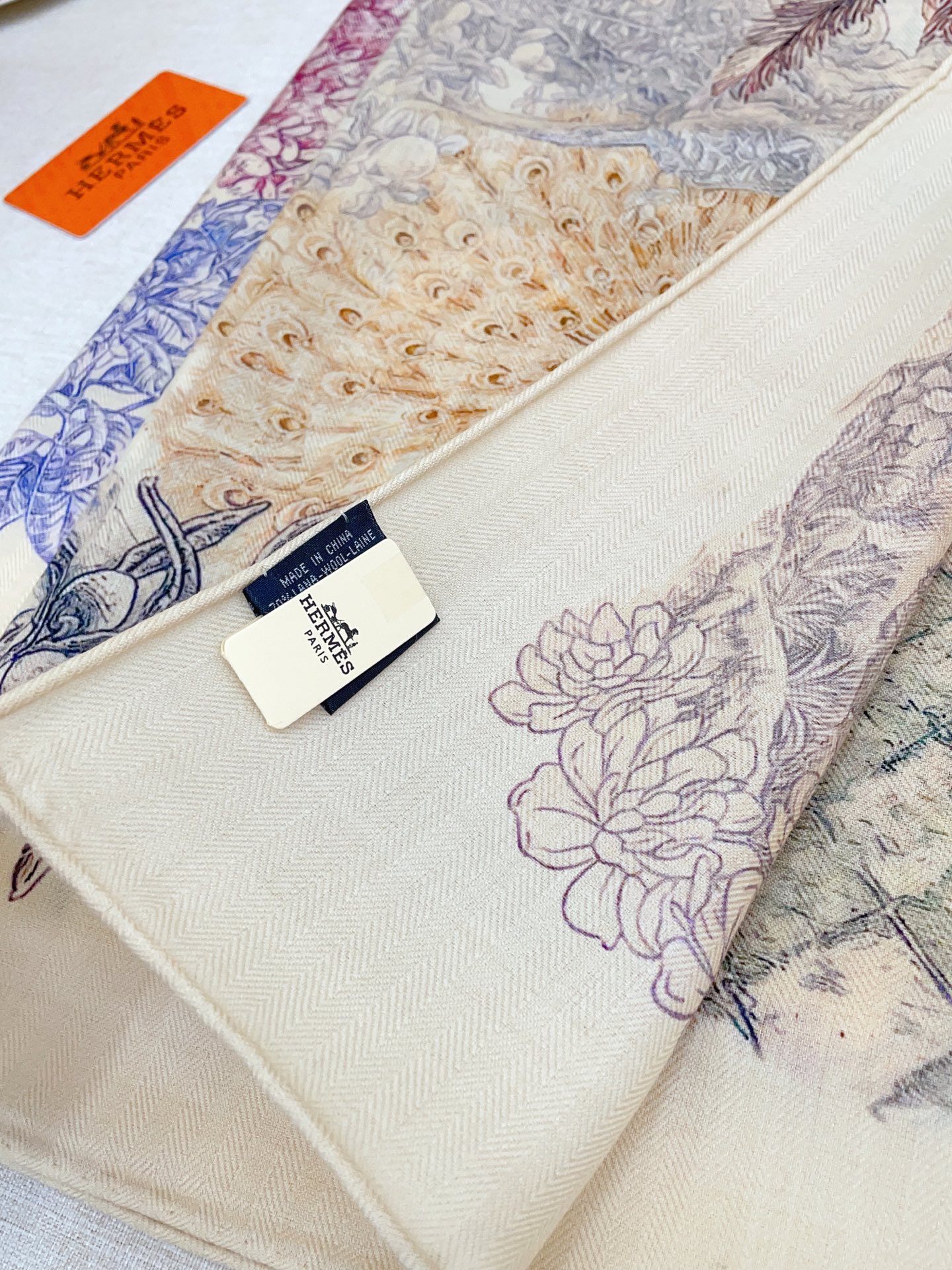 ✨✨【双面同色 丝毛款】H家羊绒新款 买了都说好看‼️推荐💕【城市花园 140】羊绒方巾‼️H家ZG爆款