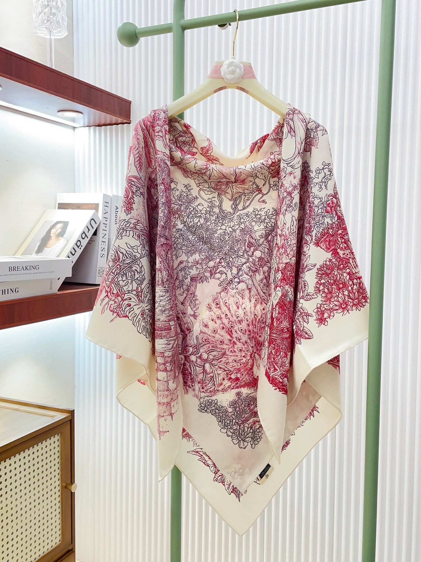 ✨✨【双面同色 丝毛款】H家羊绒新款 买了都说好看‼️推荐💕【城市花园 140】羊绒方巾‼️H家ZG爆款