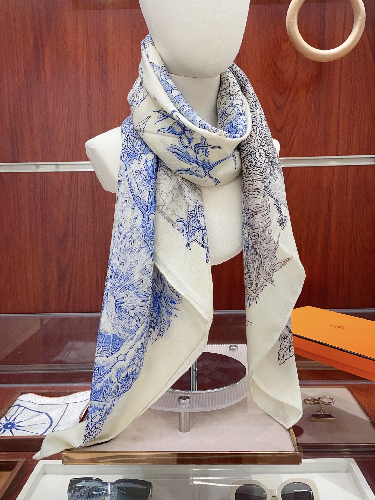 ✨✨【双面同色 丝毛款】H家羊绒新款 买了都说好看‼️推荐💕【城市花园 140】羊绒方巾‼️H家ZG爆款